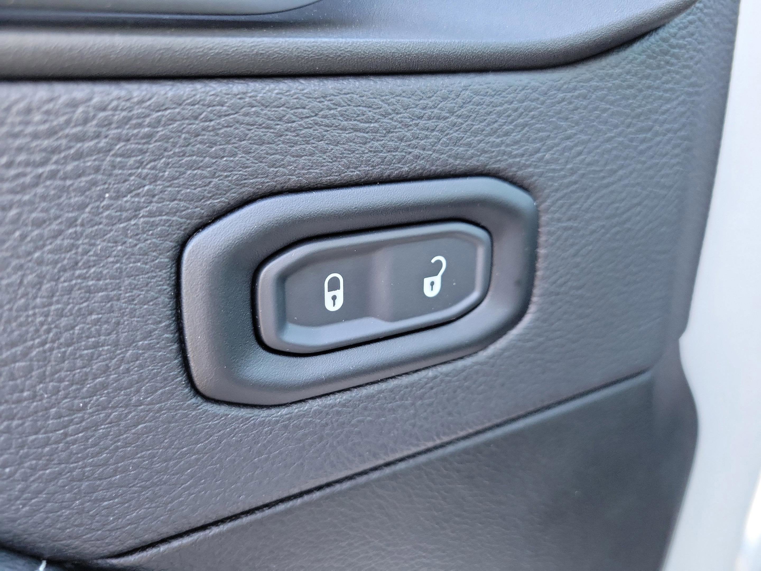 2023 Jeep Wrangler 4xe Sahara 4xe