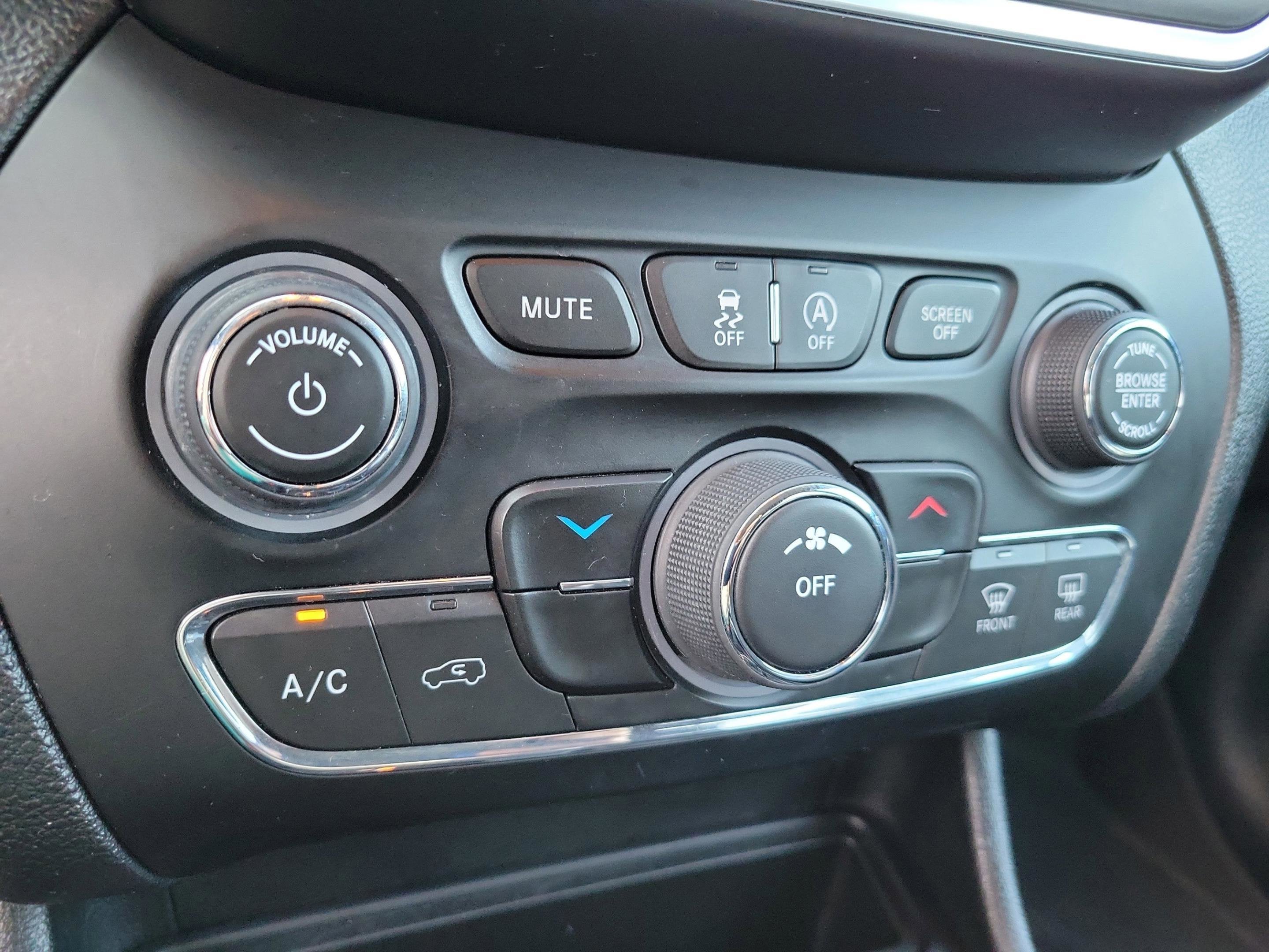 2020 Jeep Cherokee Latitude