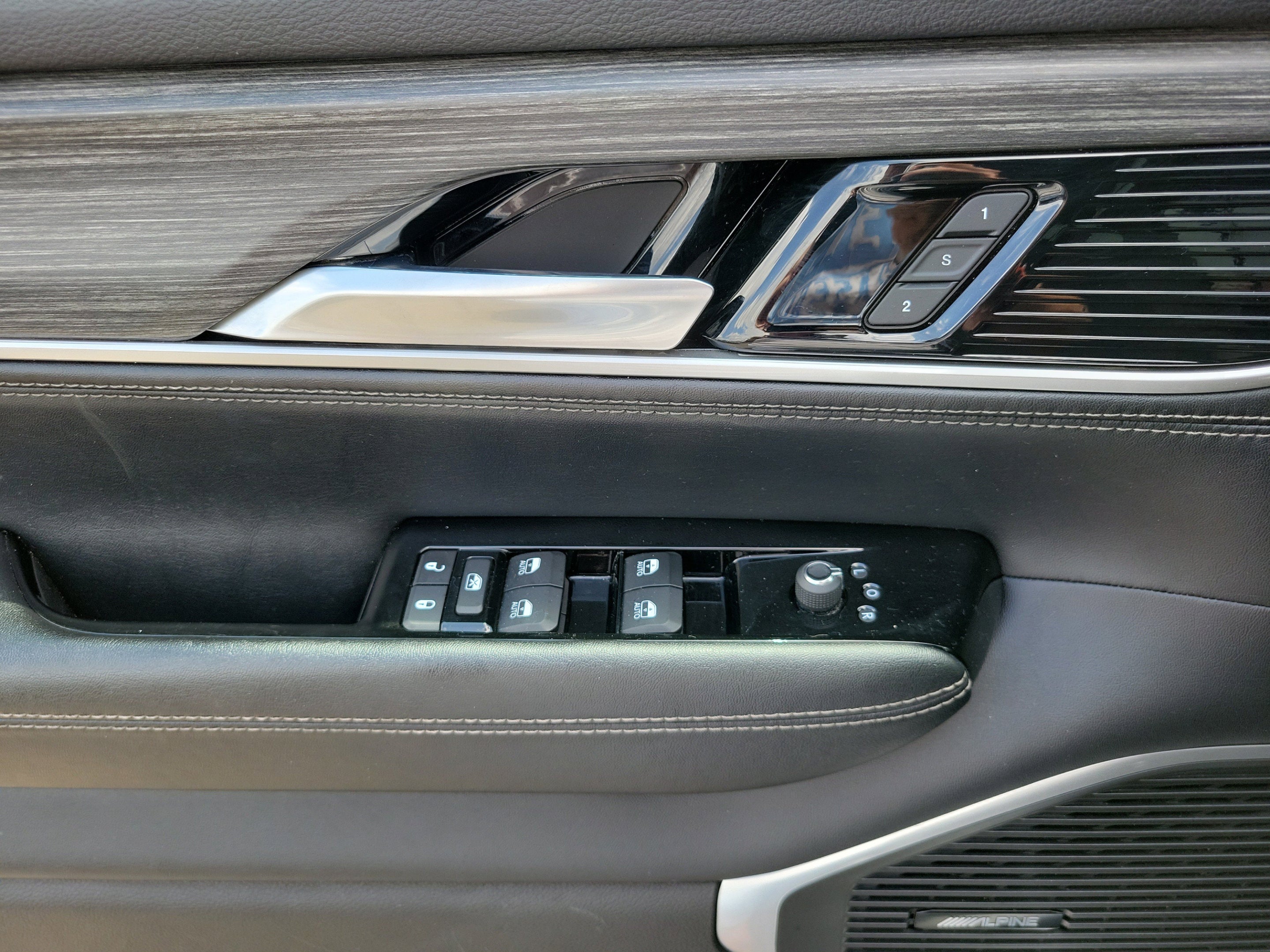 2024 Jeep Wagoneer L Series II