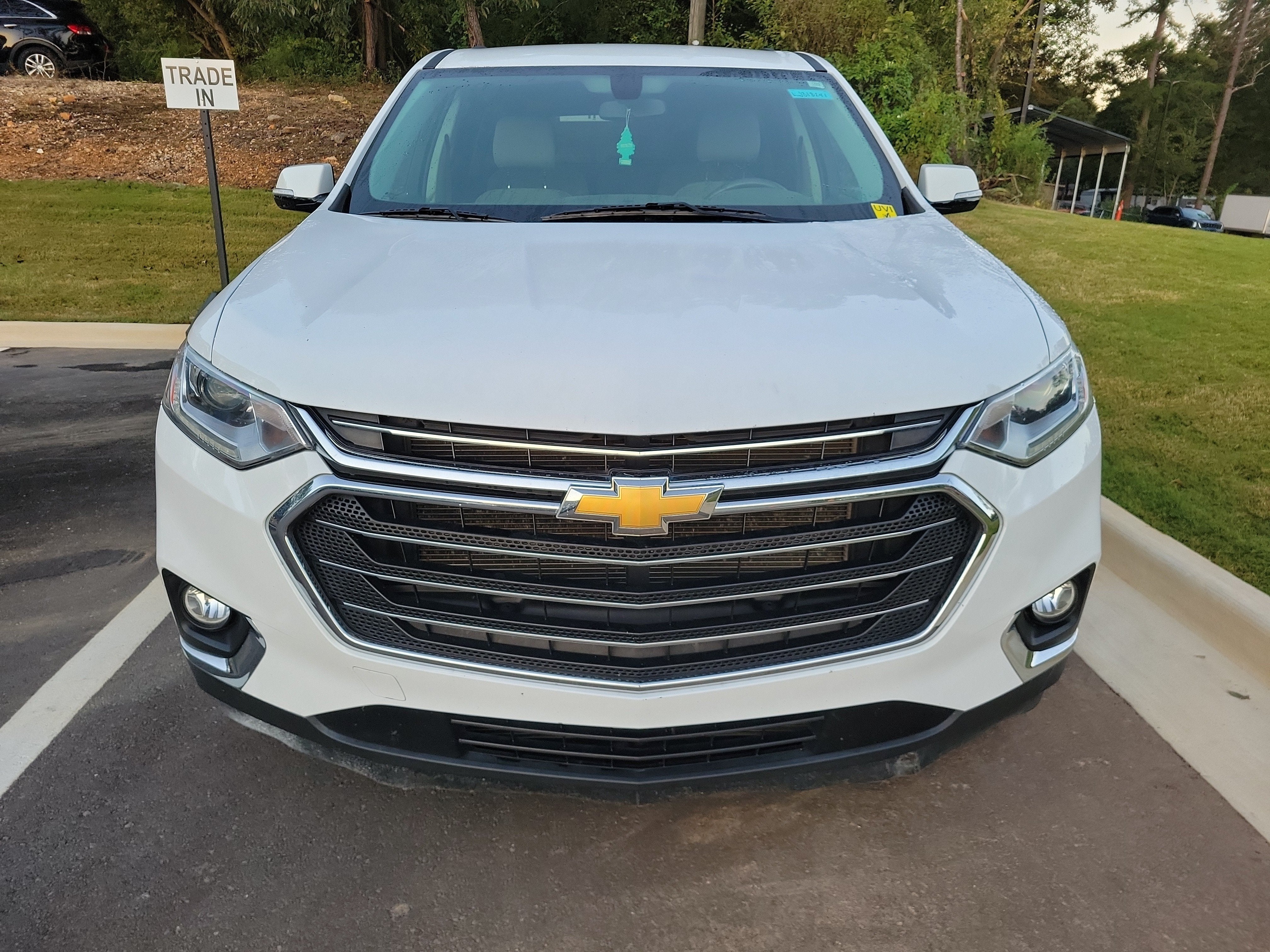 Used 2020 Chevrolet Traverse 1LT with VIN 1GNERGKW5LJ318241 for sale in Pelham, AL