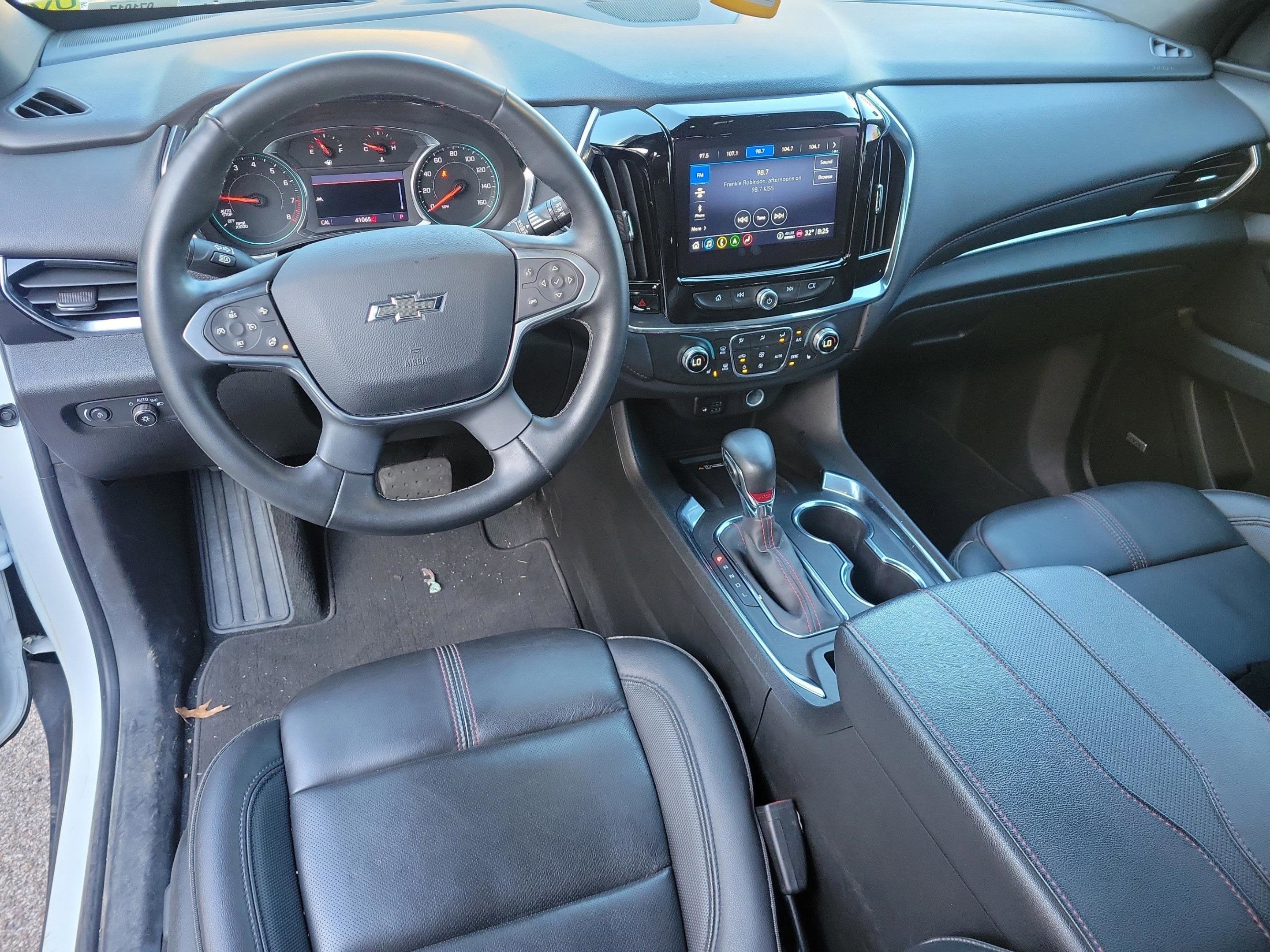 2023 Chevrolet Traverse RS