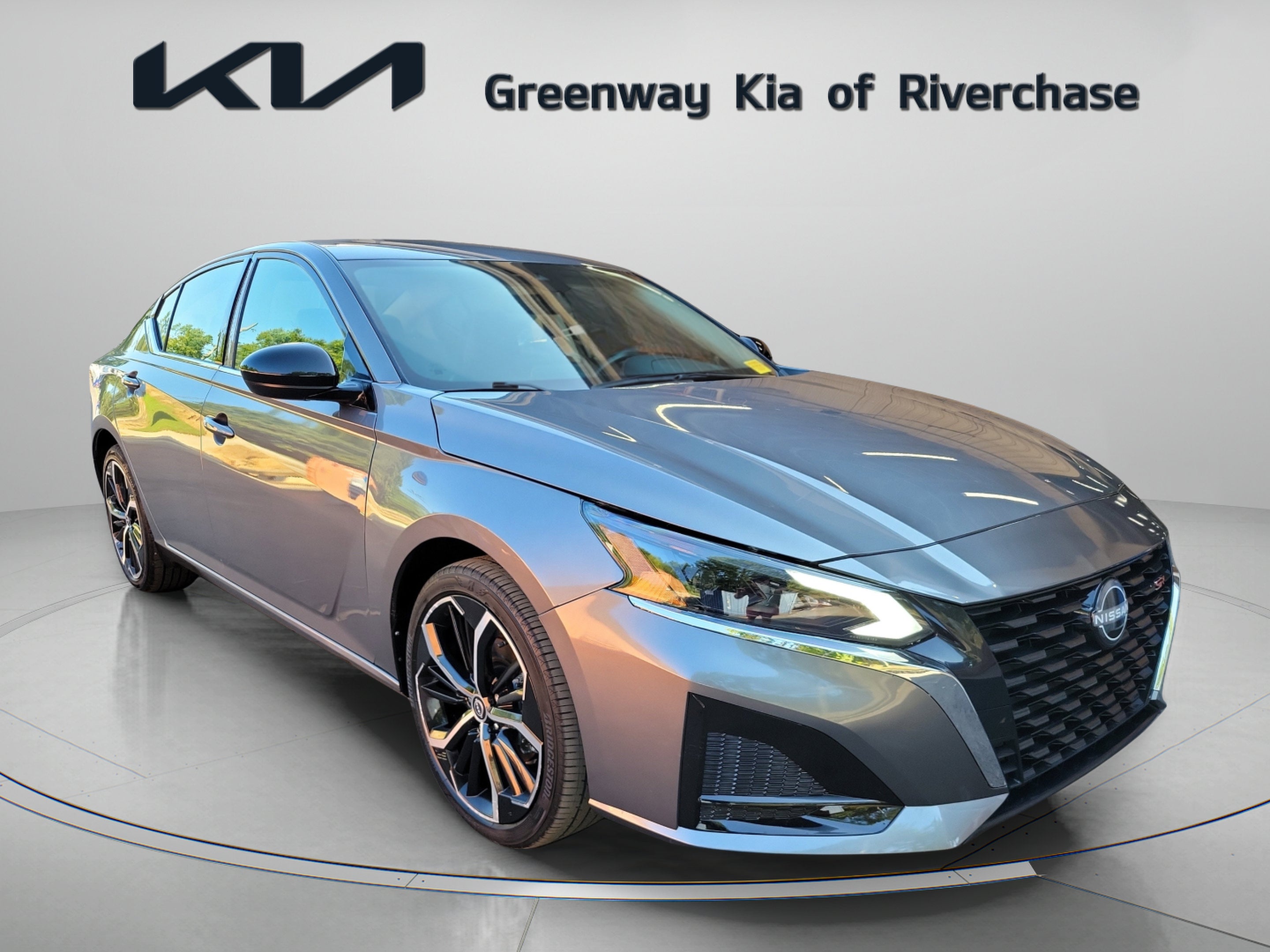 2025 Nissan Altima 2.5 SR