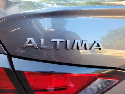 2025 Nissan Altima 2.5 SR