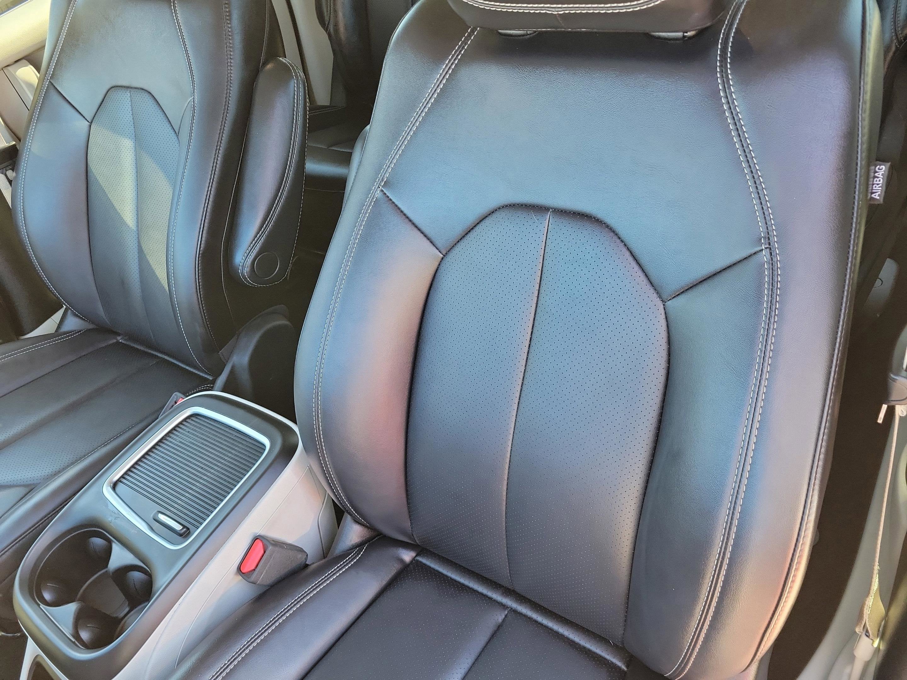 2024 Chrysler Pacifica Select