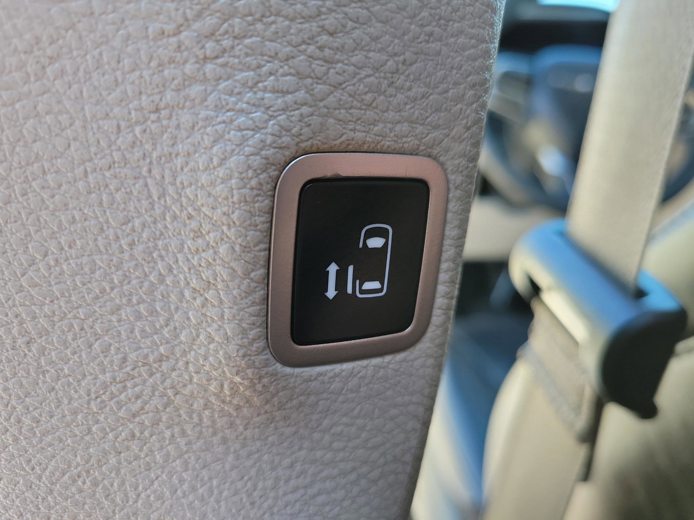 2024 Chrysler Pacifica Select