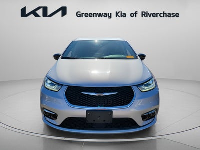 2024 Chrysler Pacifica Select