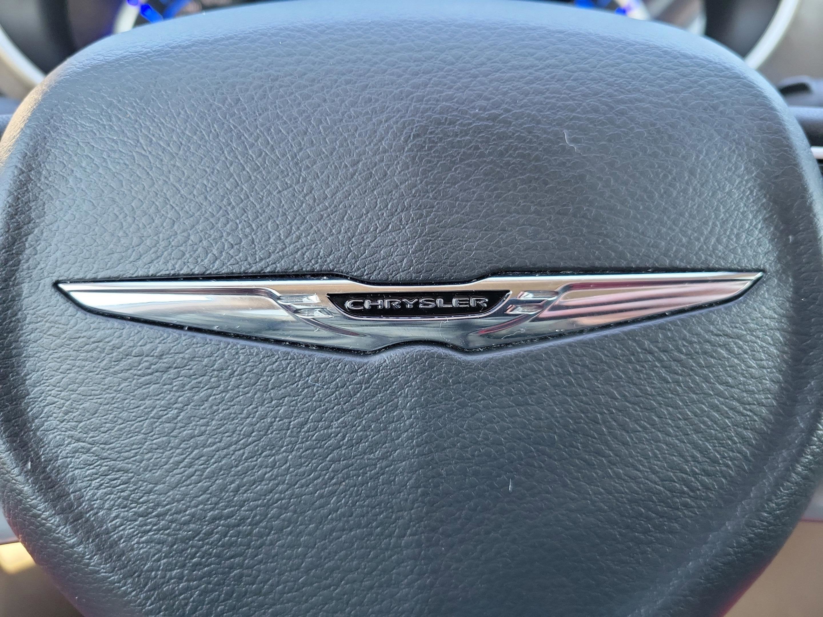 2024 Chrysler Pacifica Select