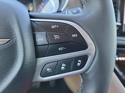 2024 Chrysler Pacifica Select