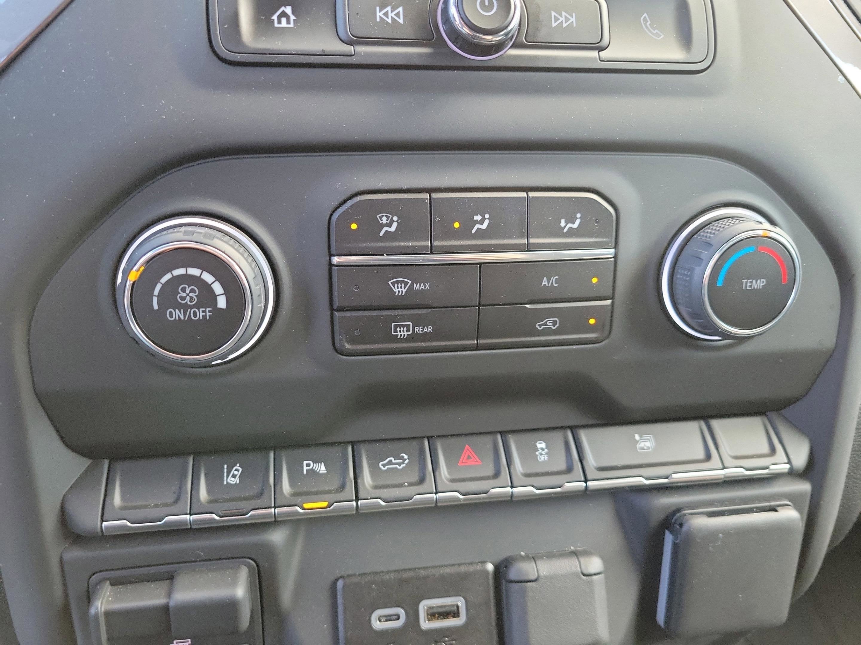 2025 Chevrolet Silverado 2500HD Custom