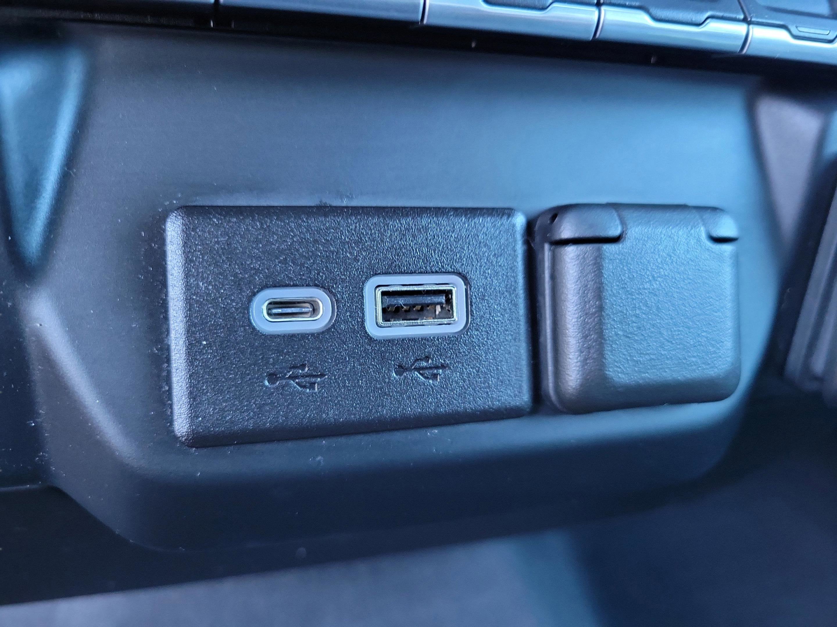 2022 Chevrolet Silverado 1500 LTD Custom Trail Boss