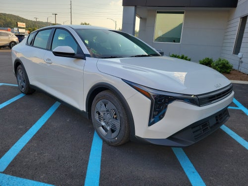 2026 Kia K4 LX
