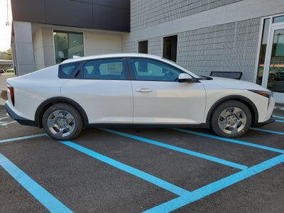 2026 Kia K4 LX