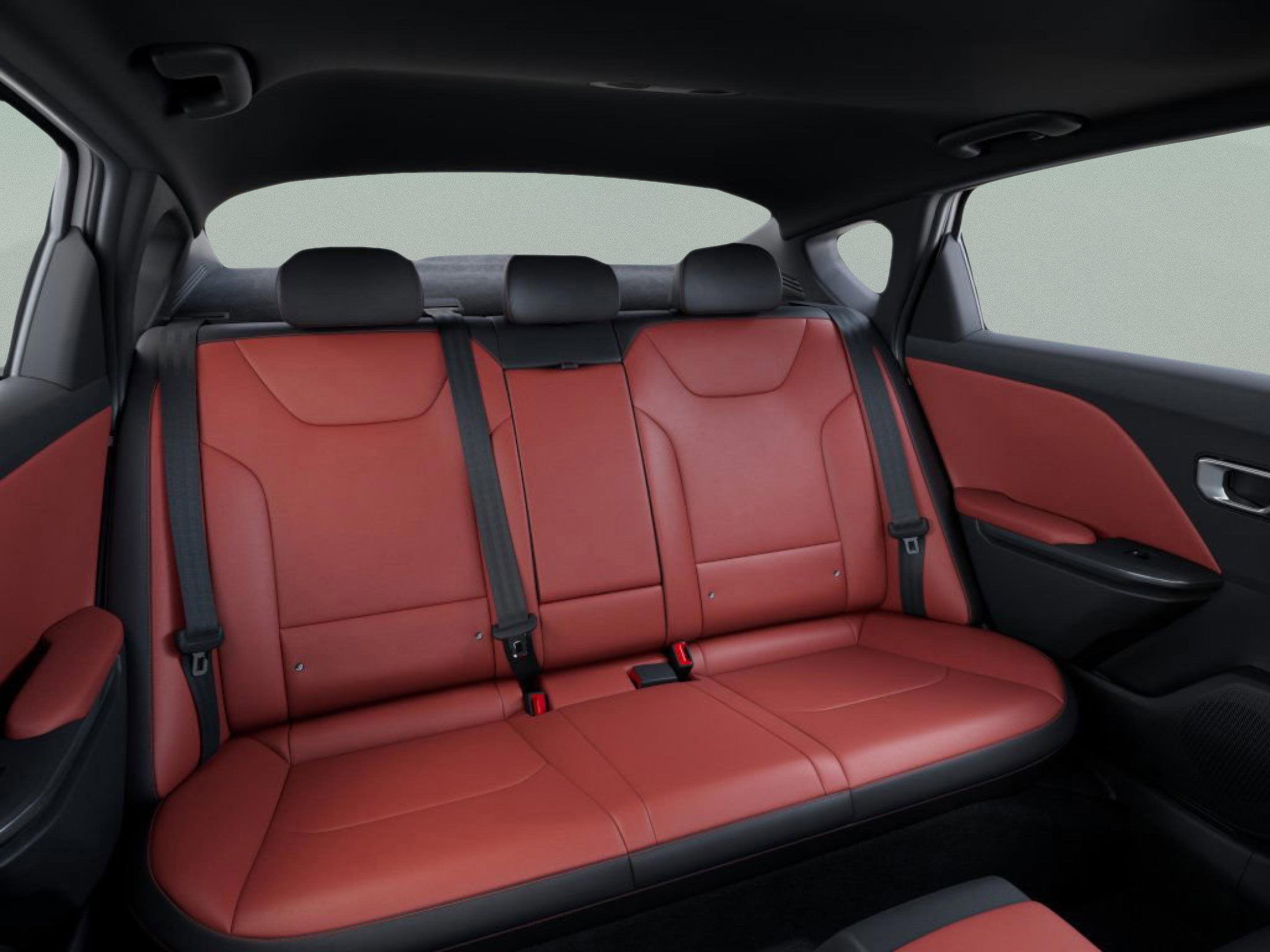 2025 Kia K4 GT-Line Turbo