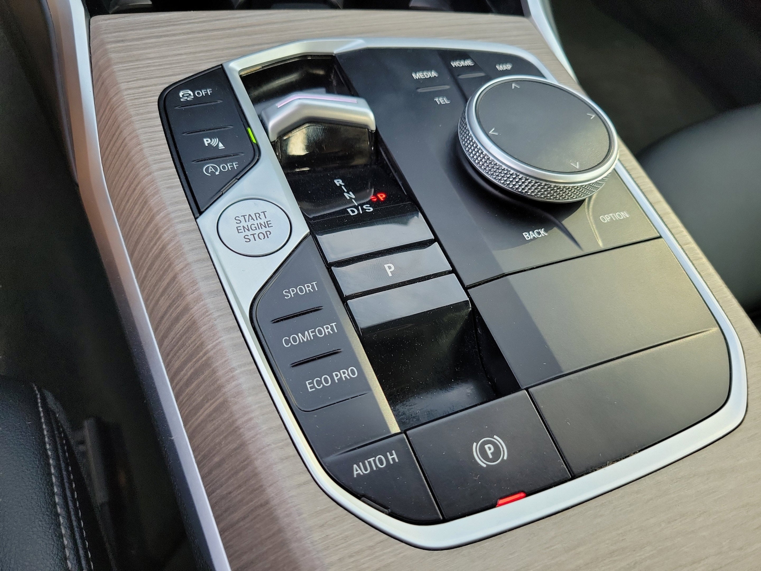 2025 BMW 3 Series 330i