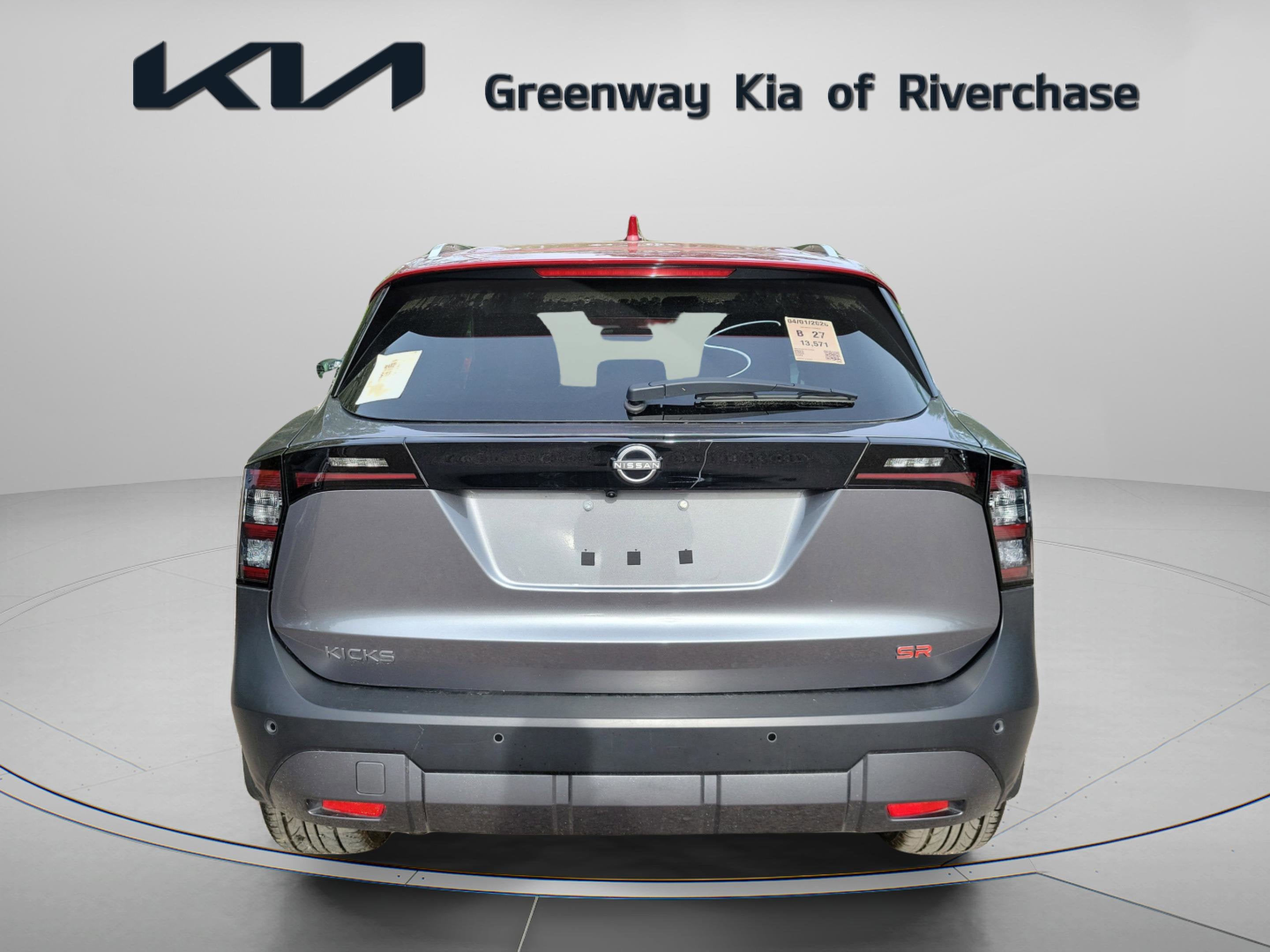 2025 Nissan Kicks SR