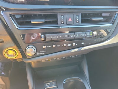 2024 Lexus ES 350 Ultra Luxury