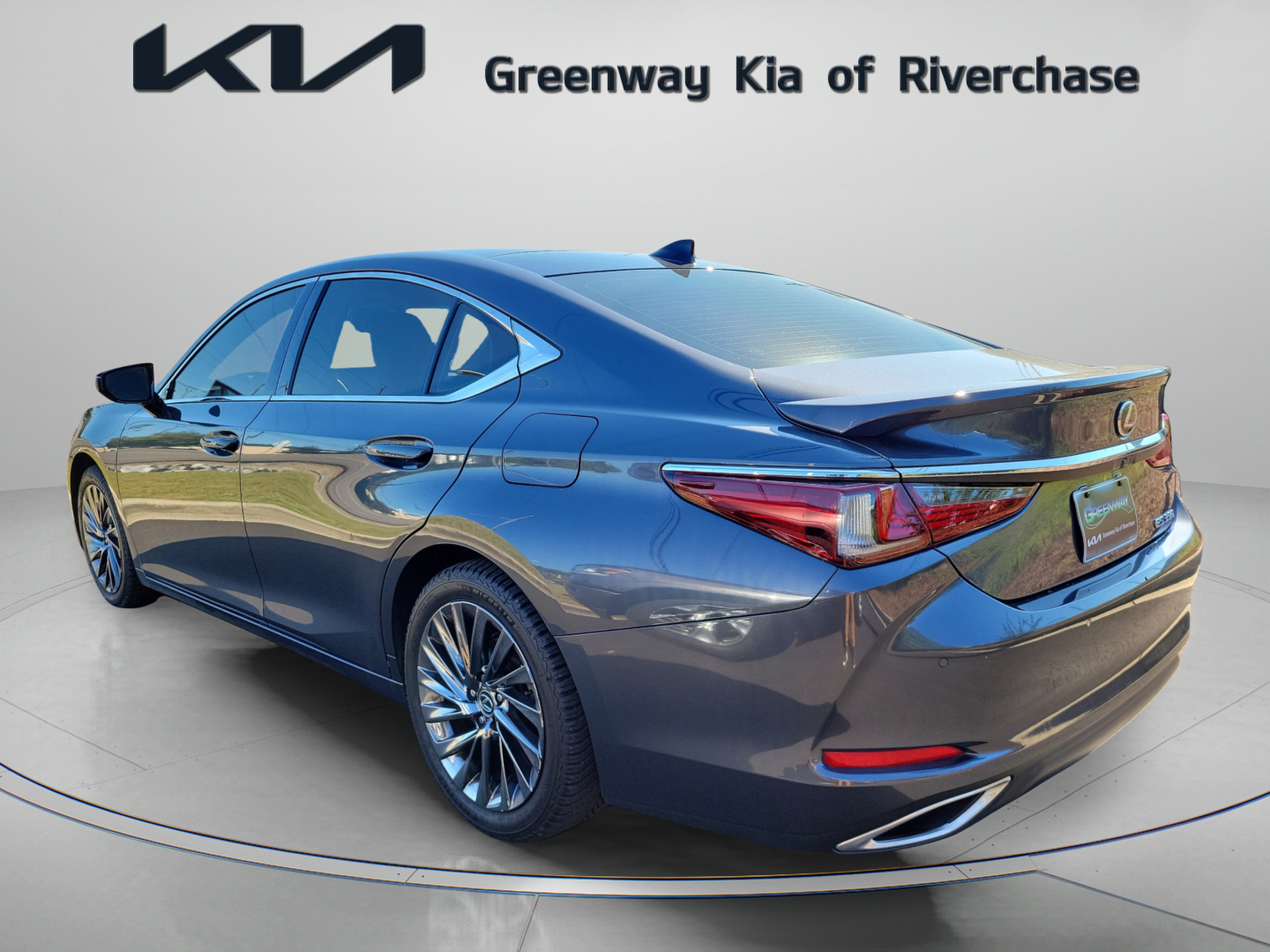 2024 Lexus ES 350 Ultra Luxury
