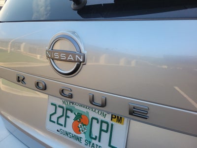 2025 Nissan Rogue SV
