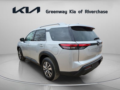 2025 Nissan Pathfinder SL