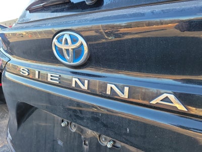 2021 Toyota Sienna Platinum