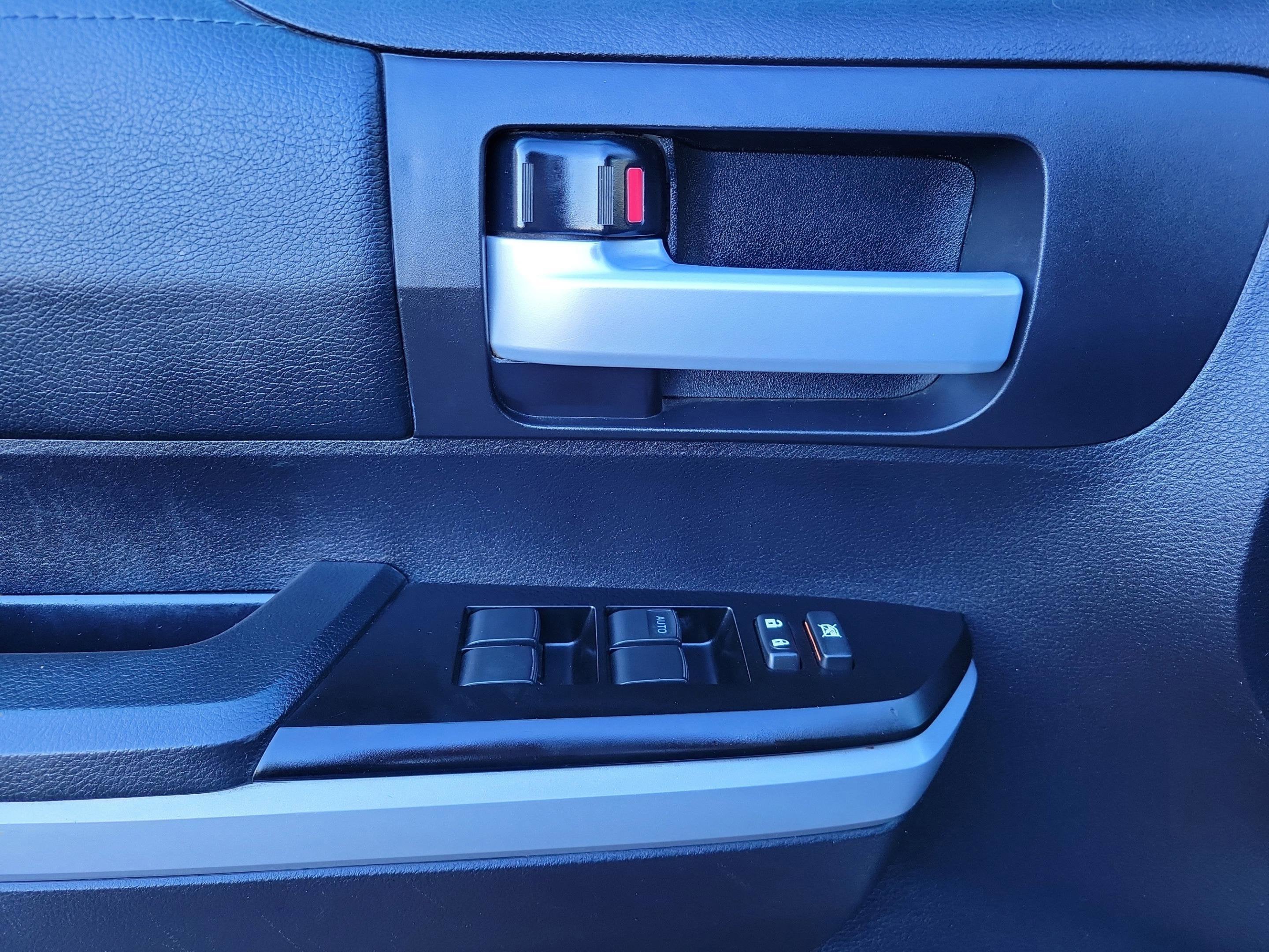 2020 Toyota Tundra 4WD SR5