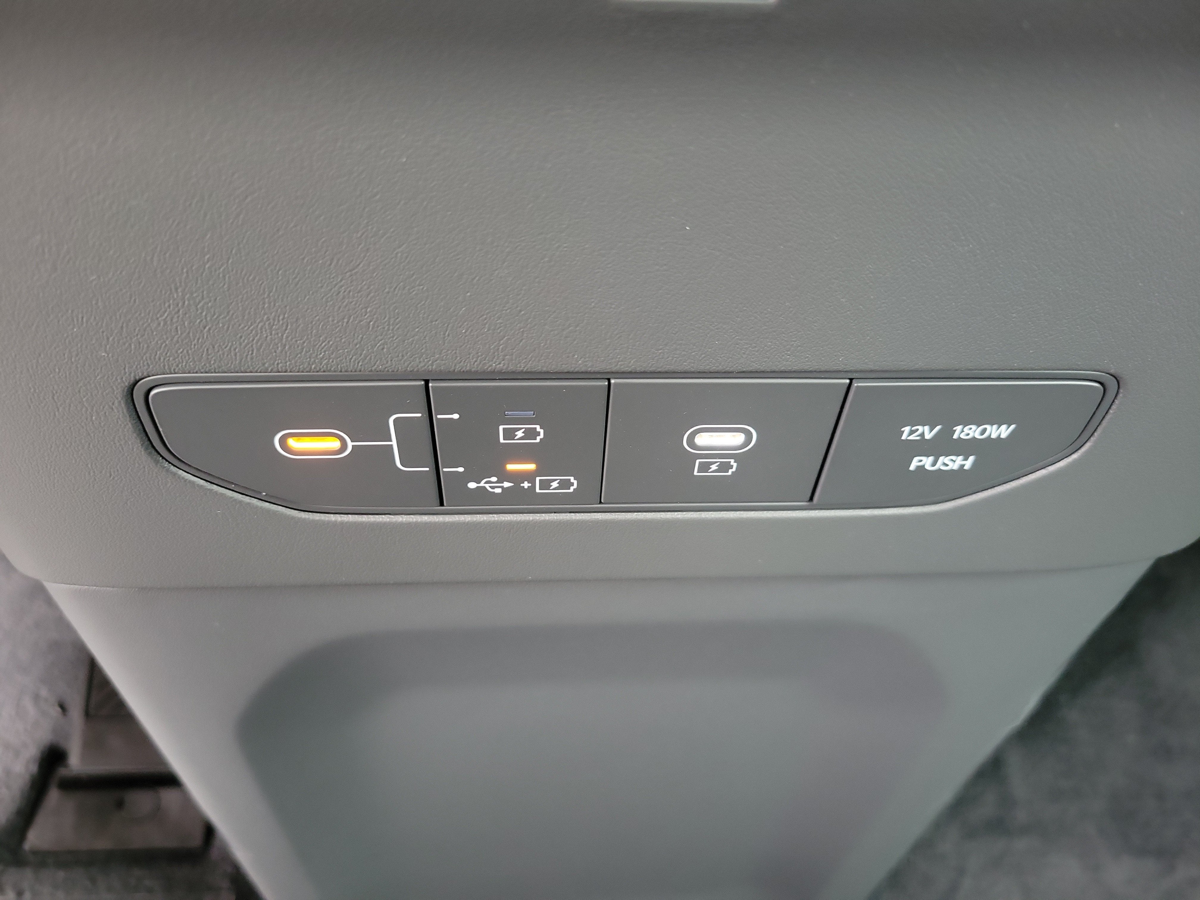 2026 Kia EV9 Light
