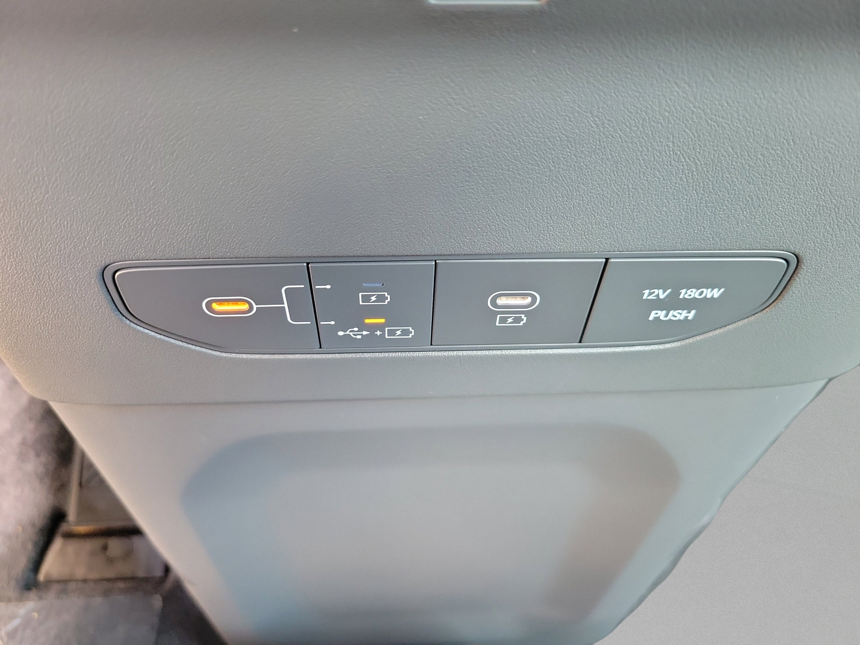 2026 Kia EV9 Wind