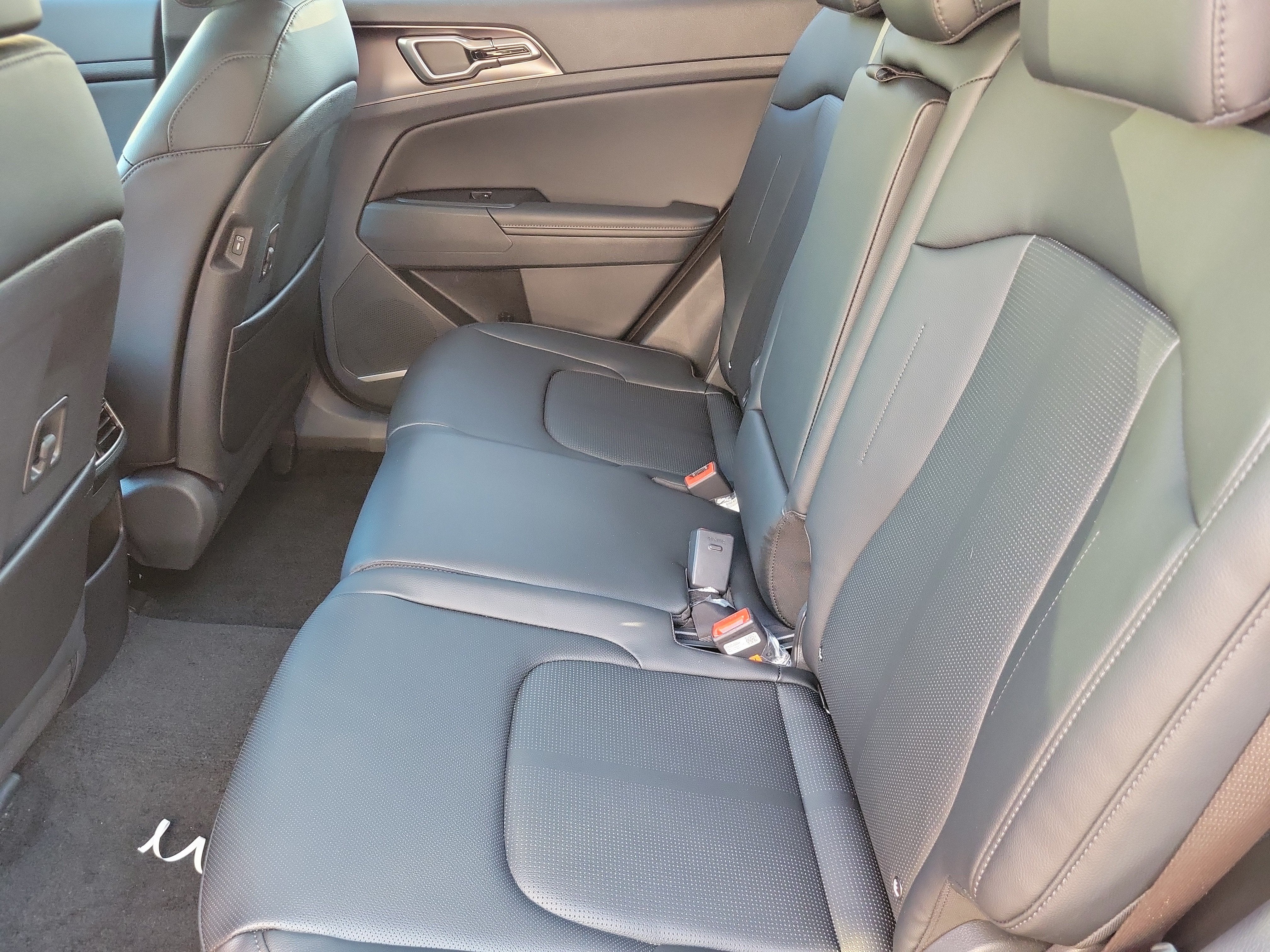 2027 Kia Sportage EX