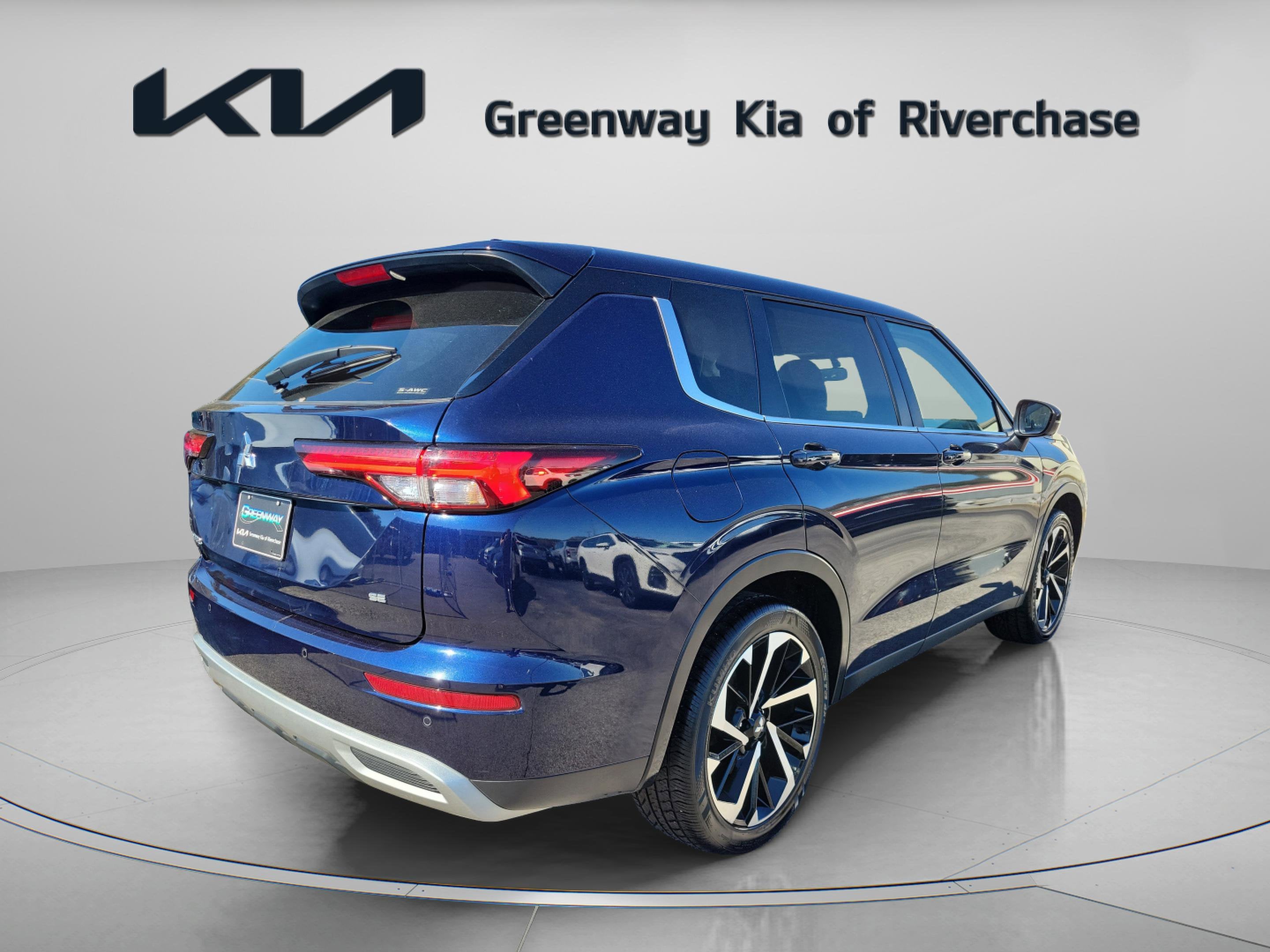 2024 Mitsubishi Outlander SE