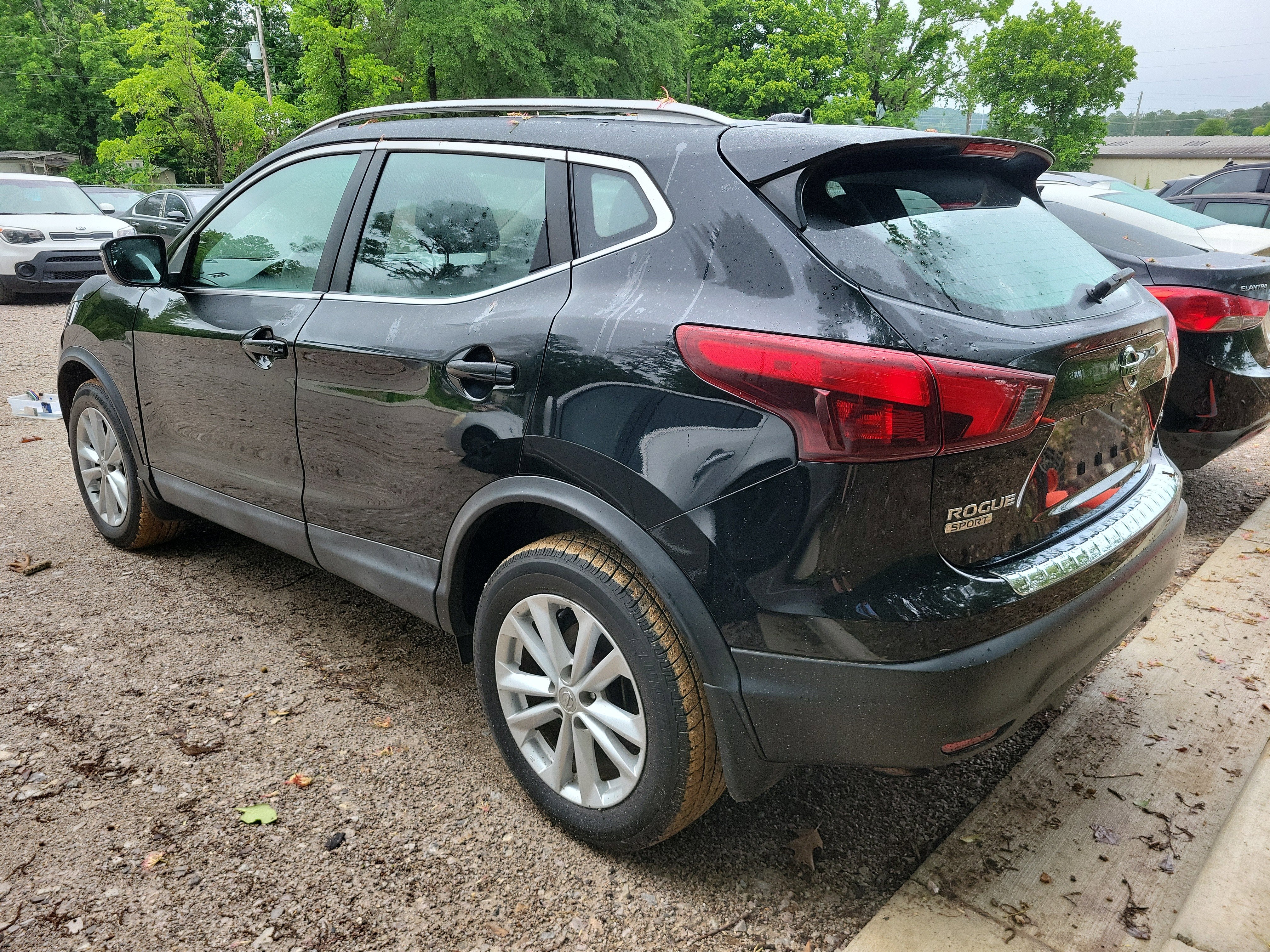 2017 Nissan Rogue Sport SV