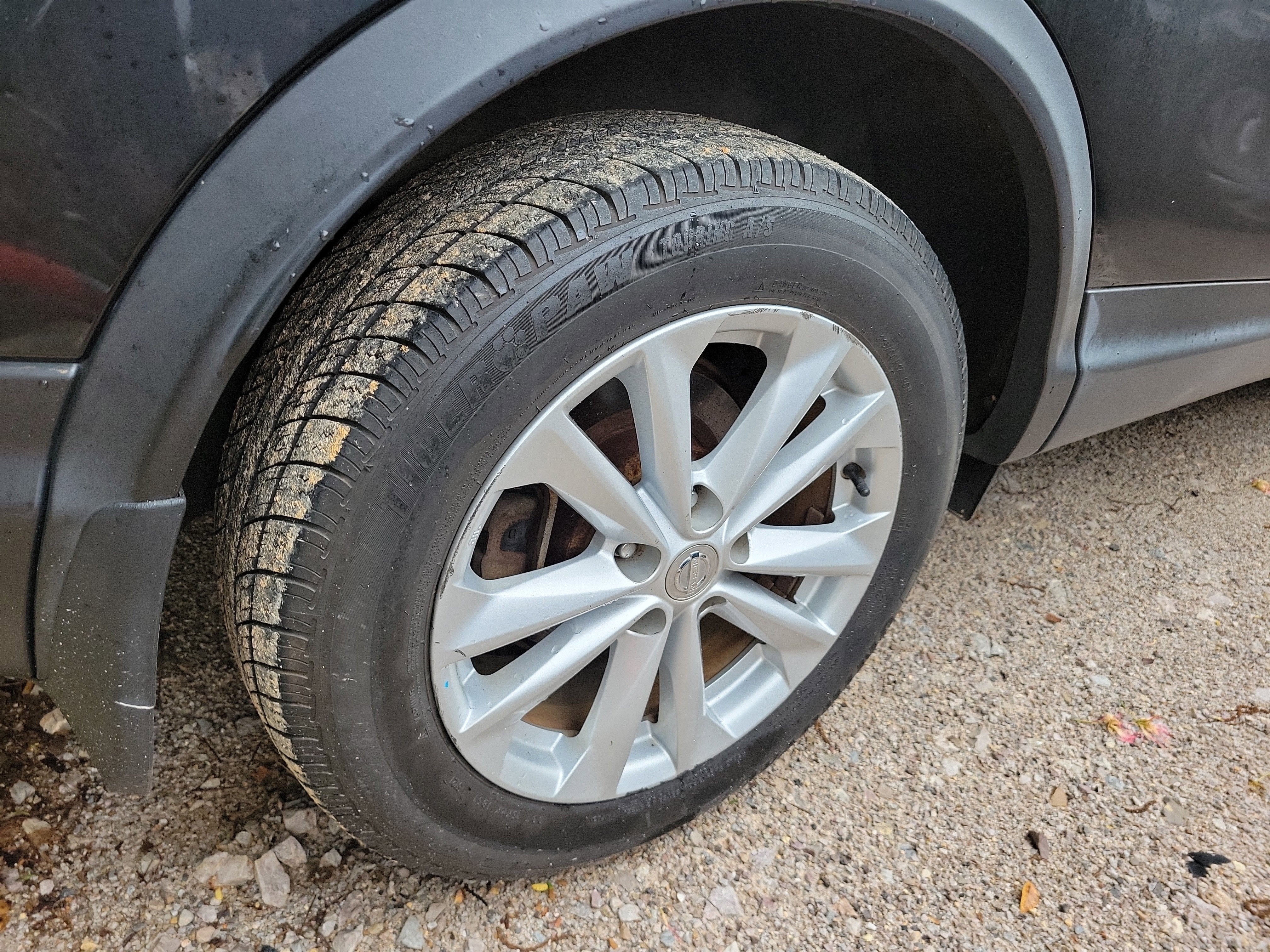 2017 Nissan Rogue Sport SV