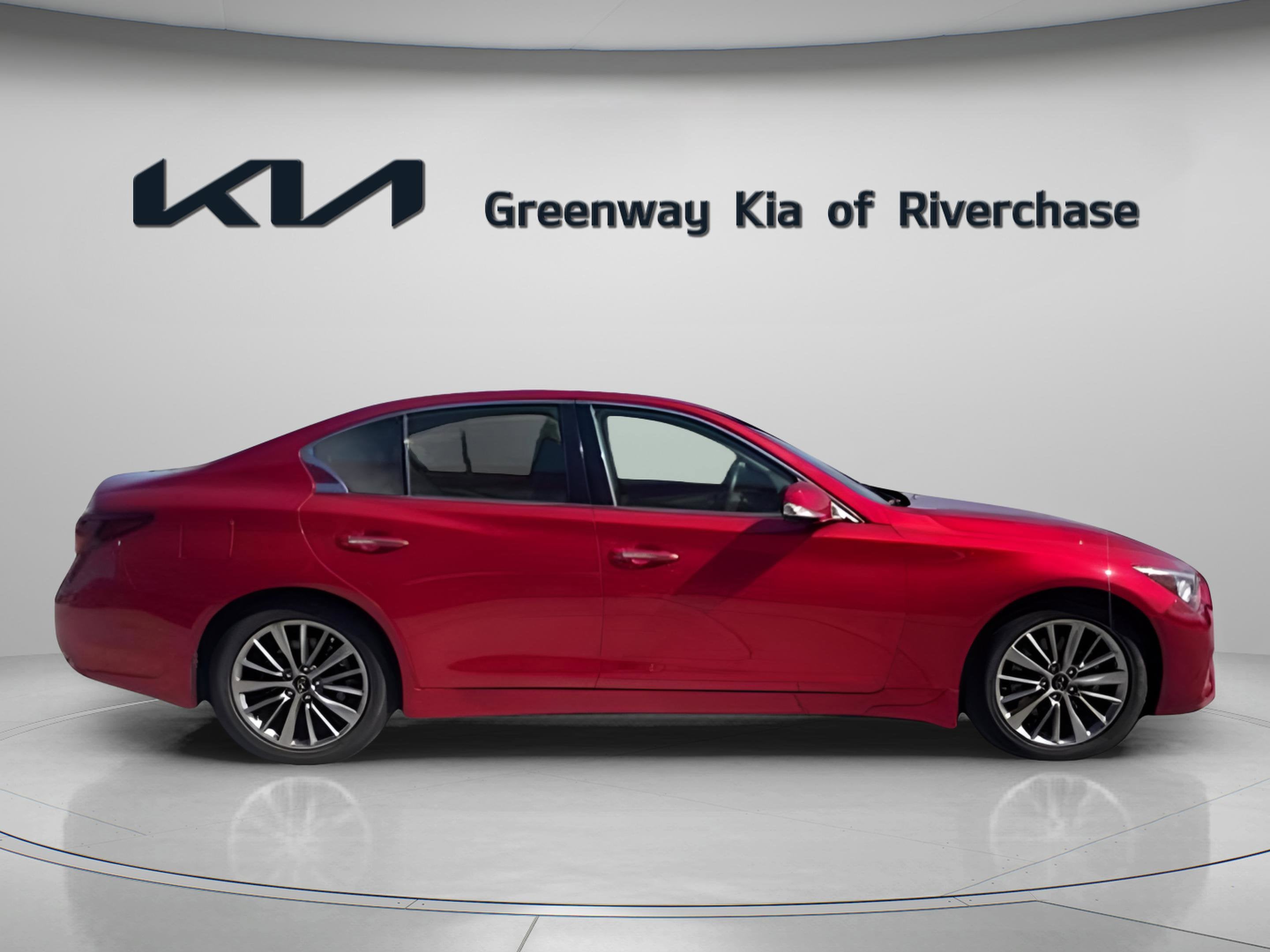 2022 INFINITI Q50 LUXE