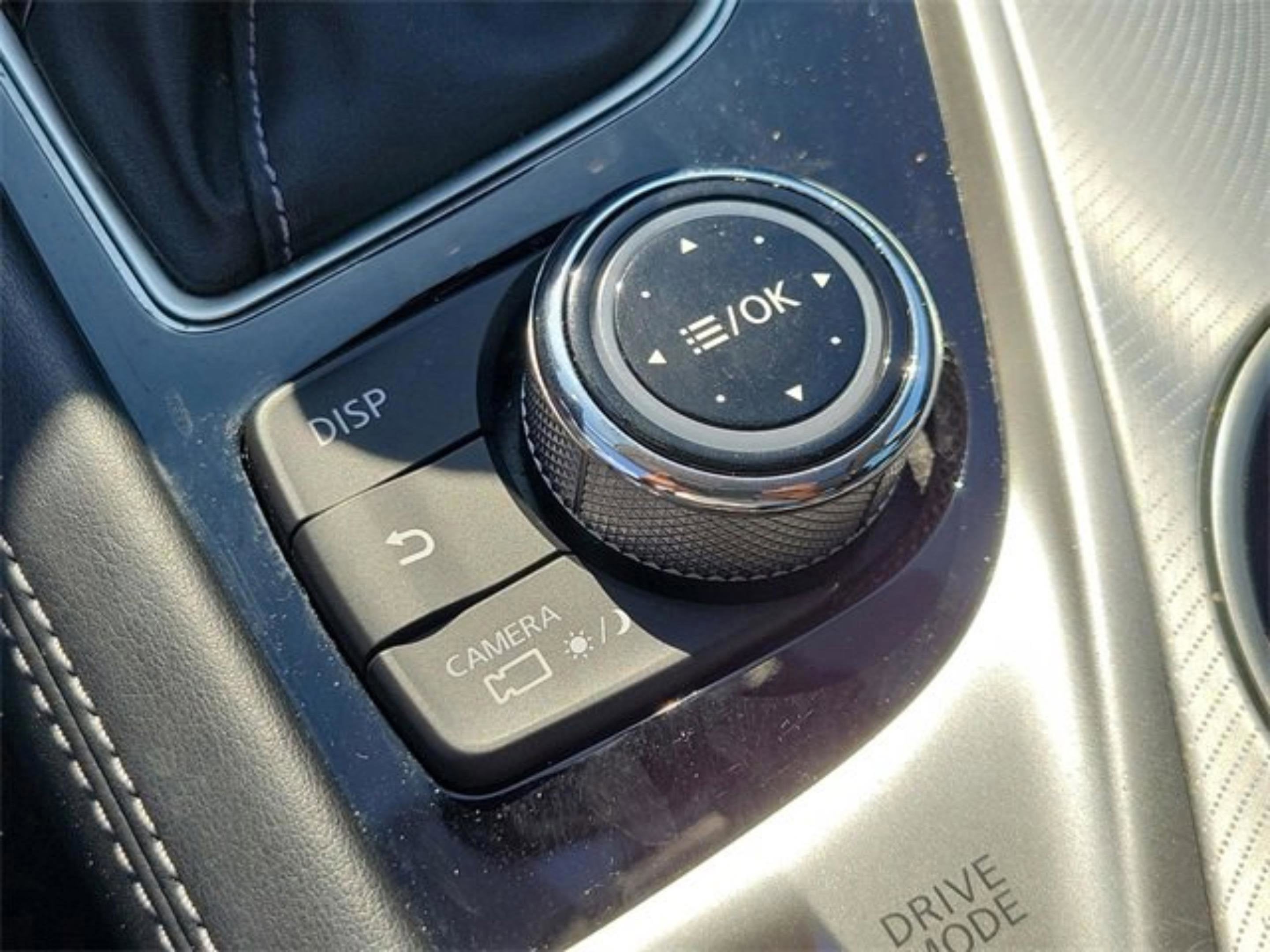 2022 INFINITI Q50 LUXE