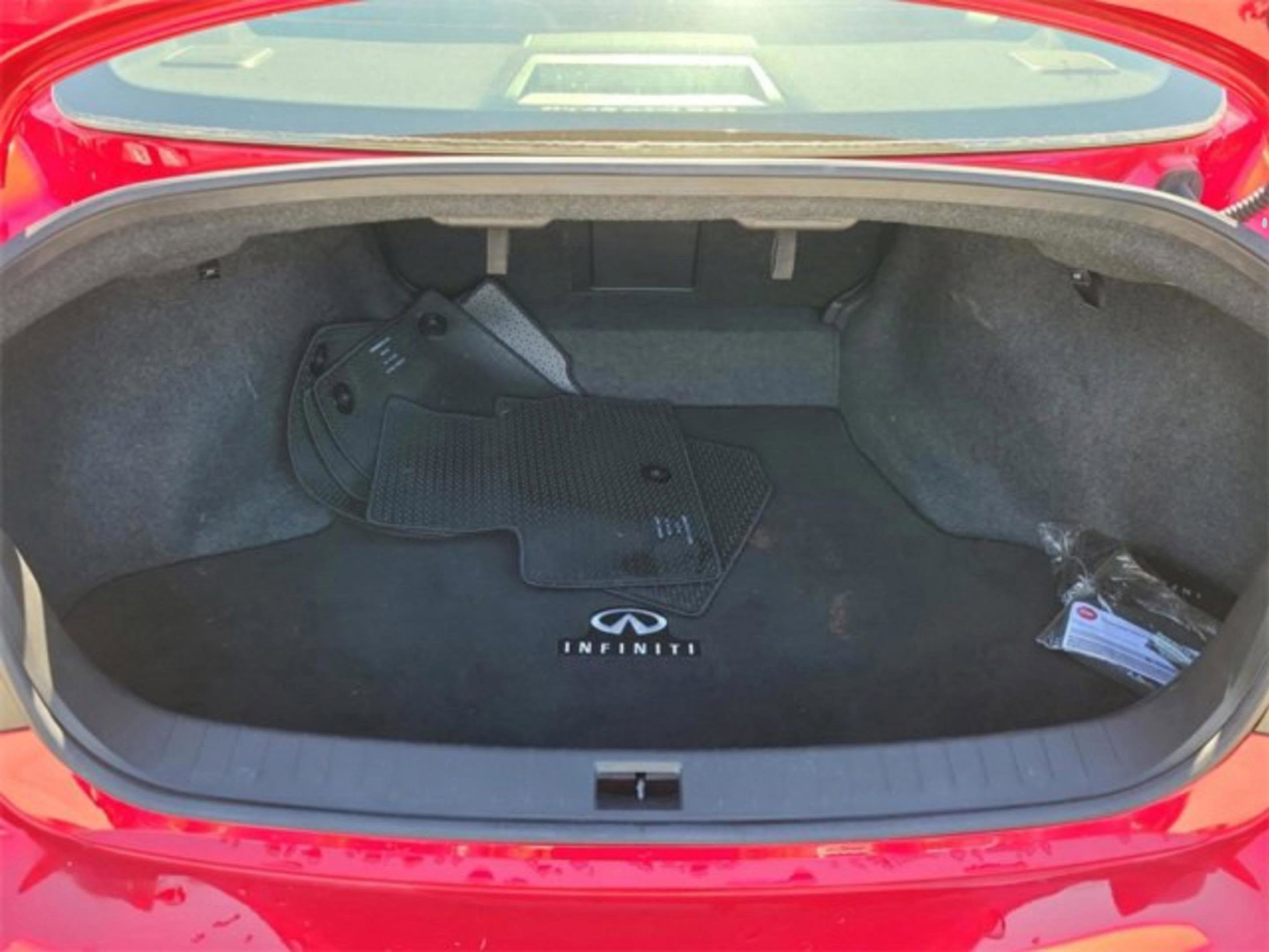 2022 INFINITI Q50 LUXE