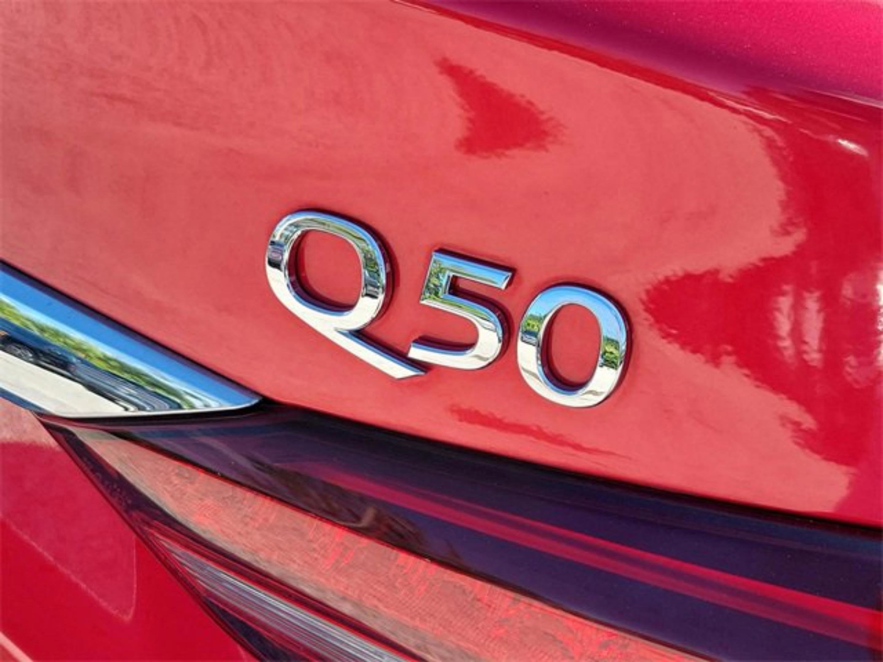 2022 INFINITI Q50 LUXE