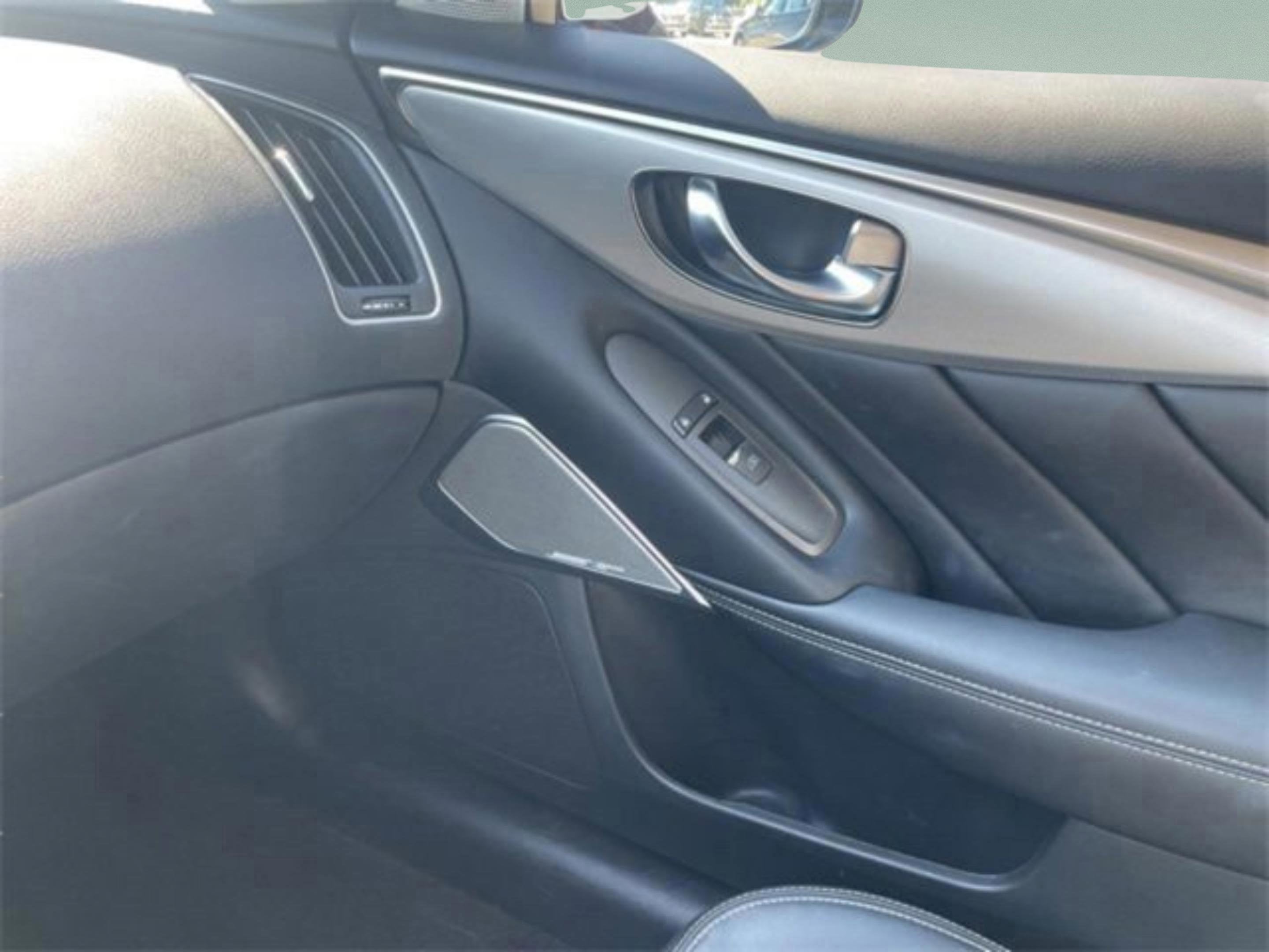 2022 INFINITI Q50 LUXE