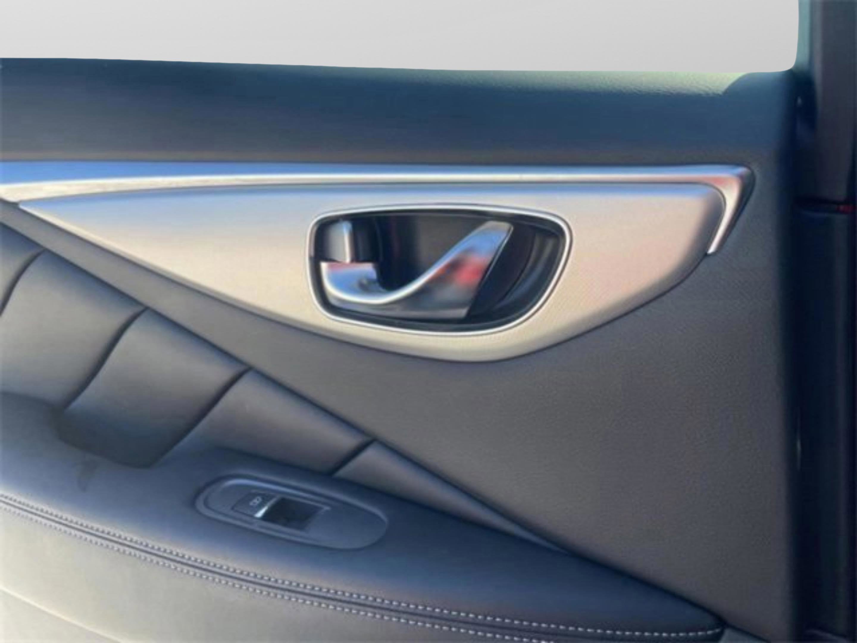 2022 INFINITI Q50 LUXE