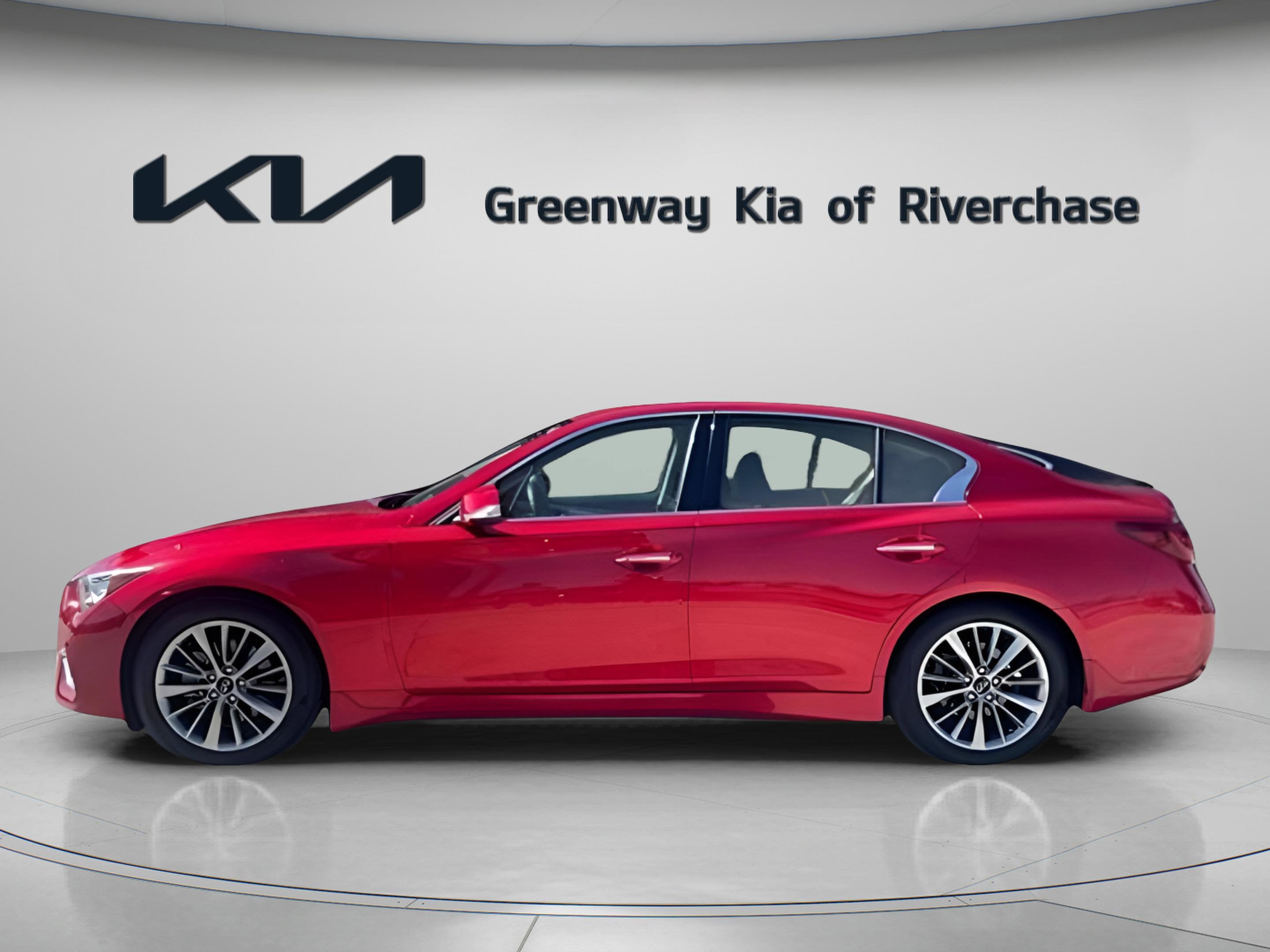 2022 INFINITI Q50 LUXE