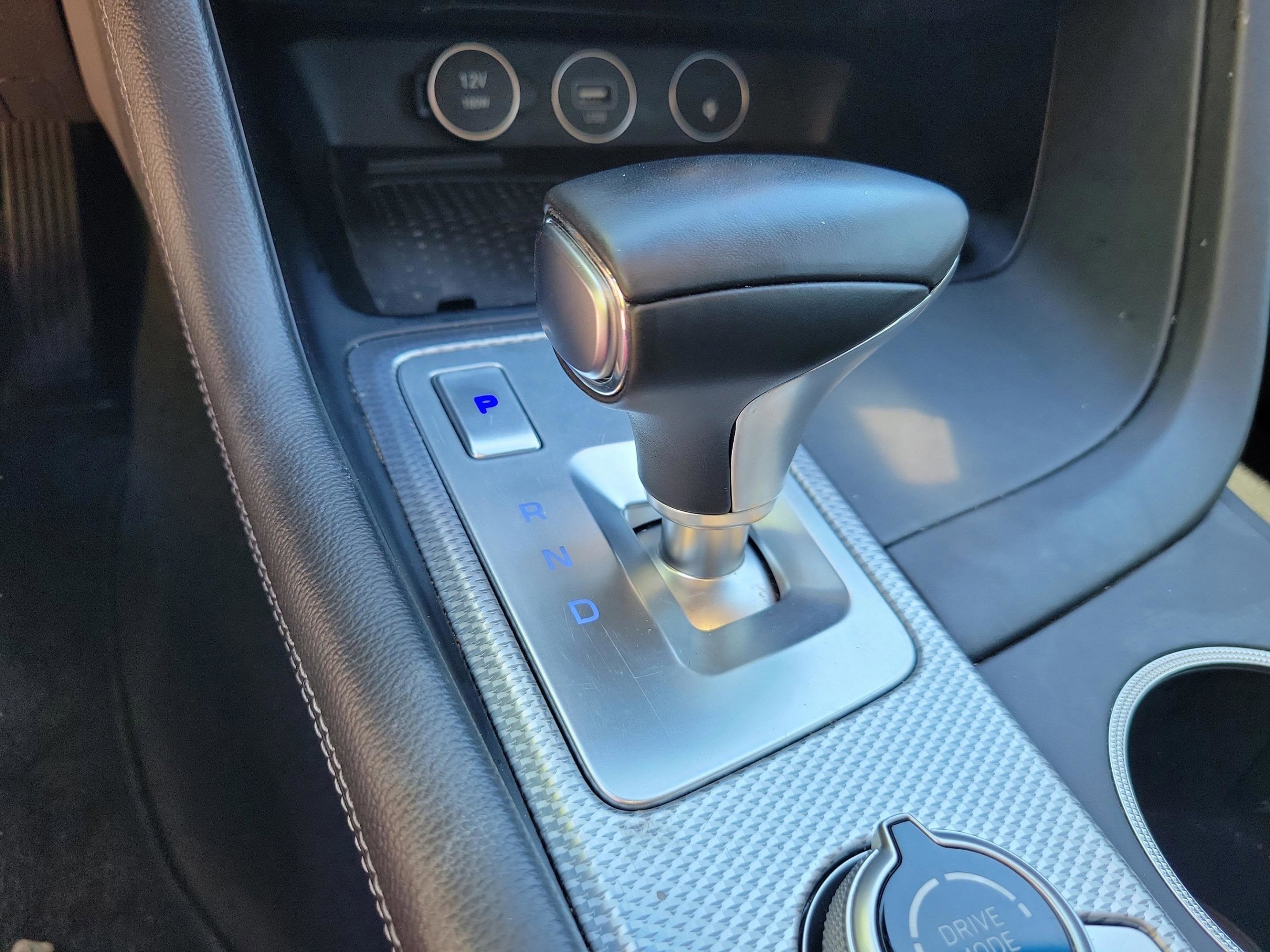 2022 Genesis G70 2.0T