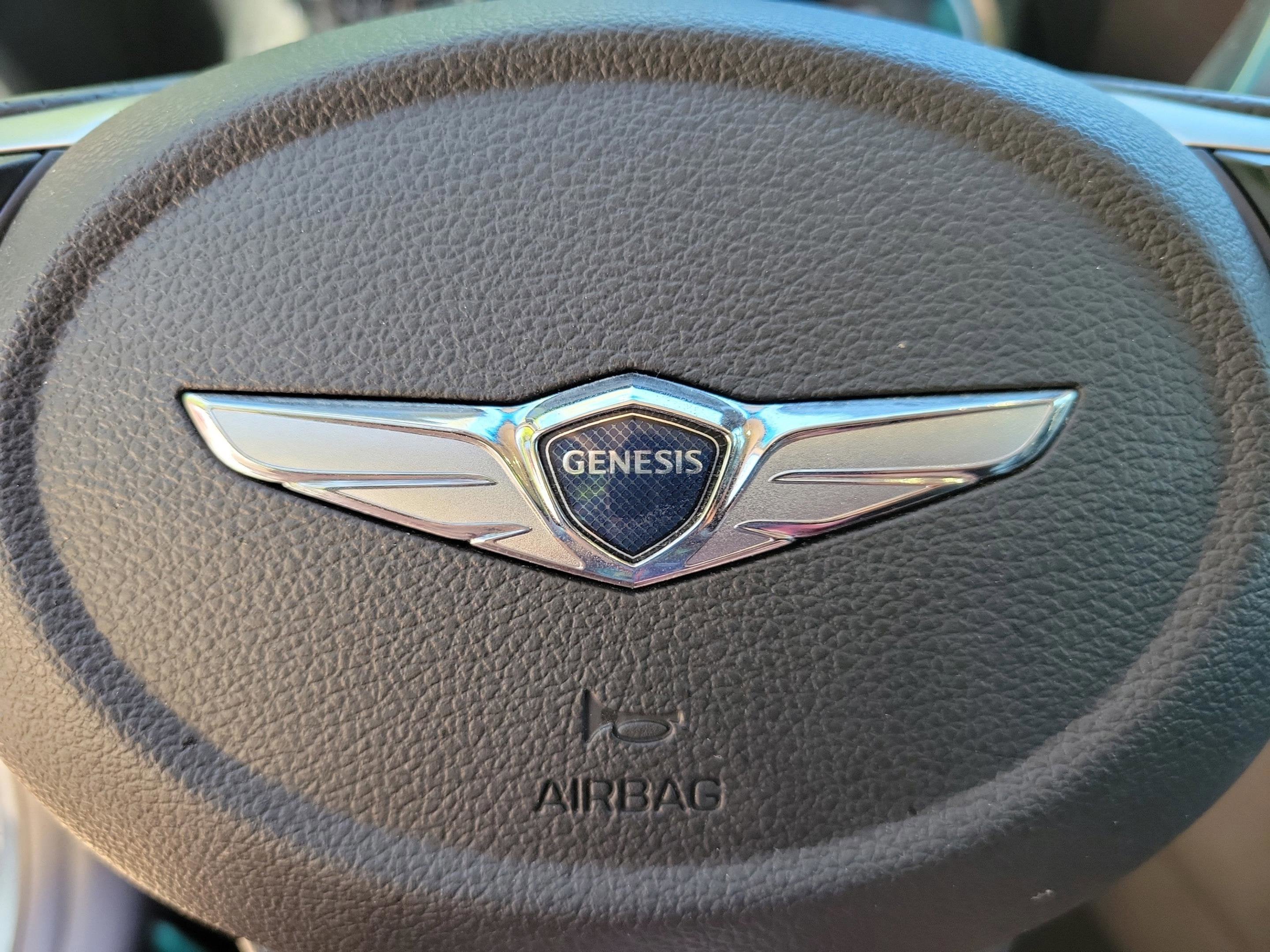 2022 Genesis G70 2.0T