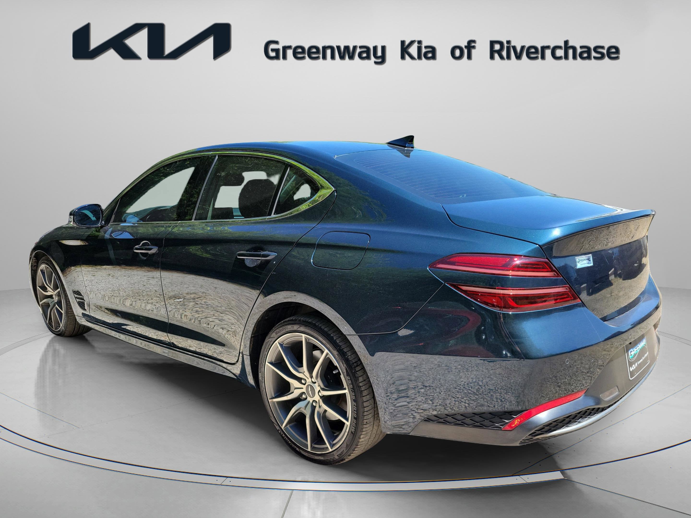2022 Genesis G70 2.0T