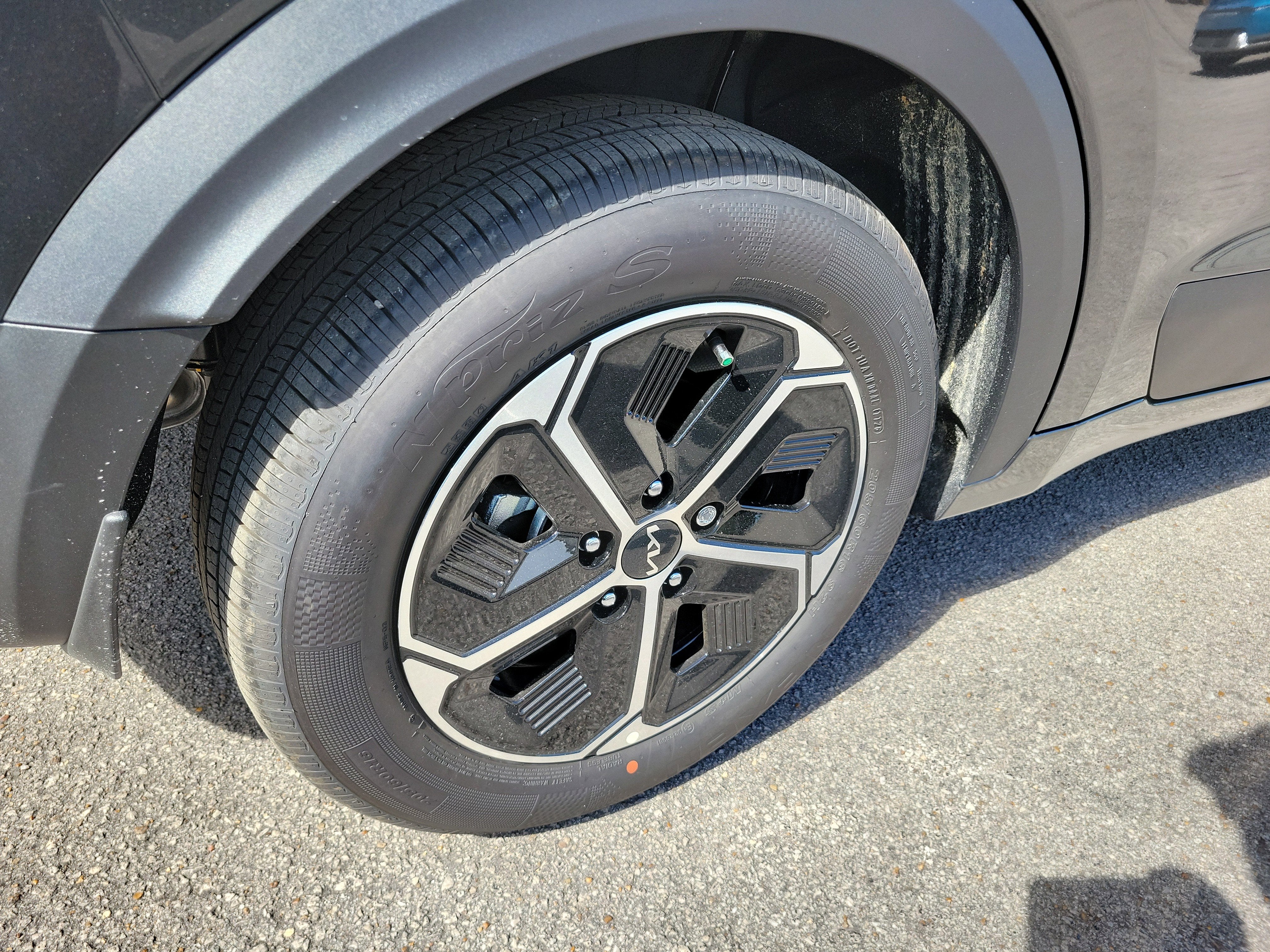 2026 Kia Niro LX