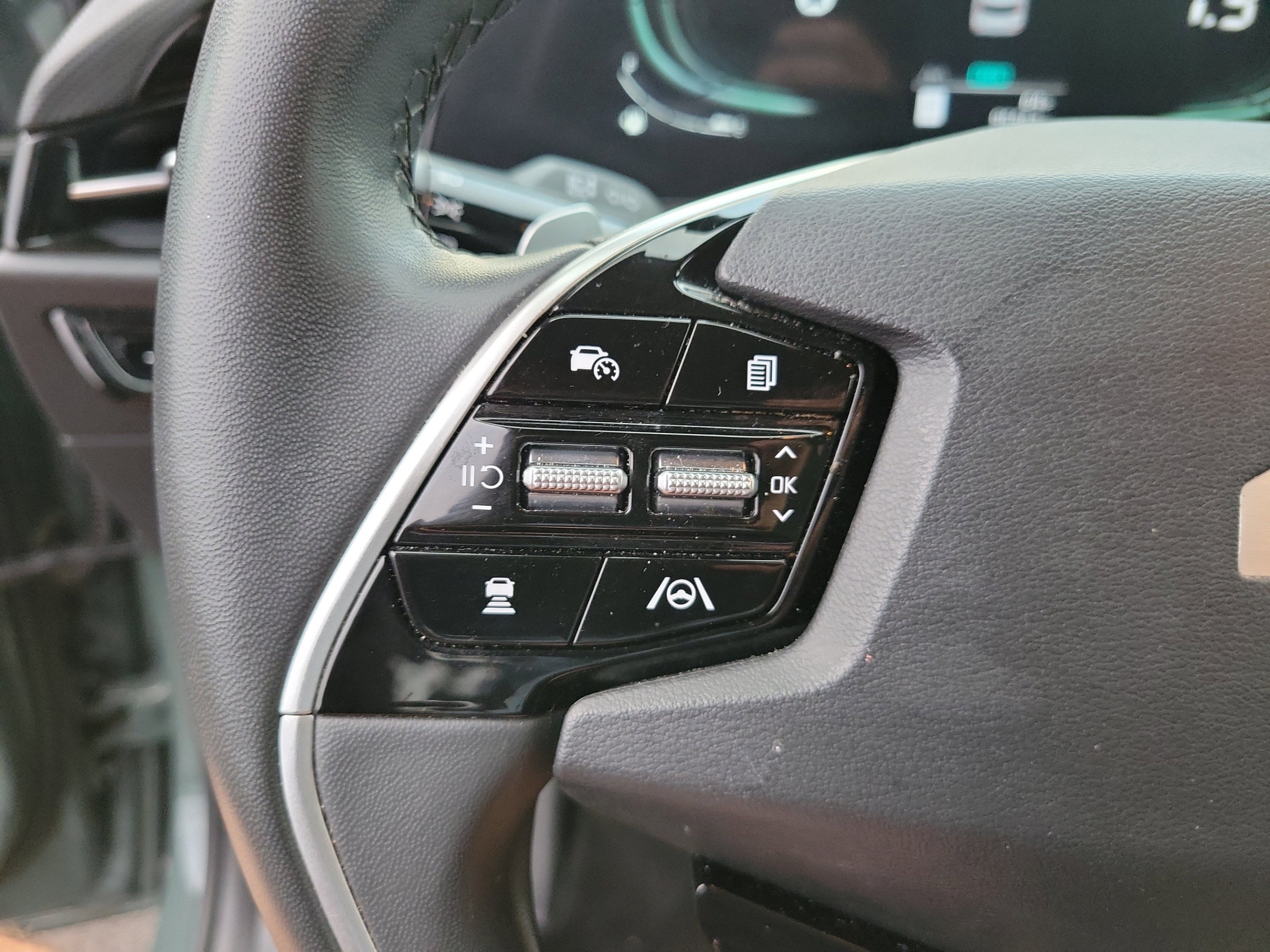 2024 Kia Niro EX