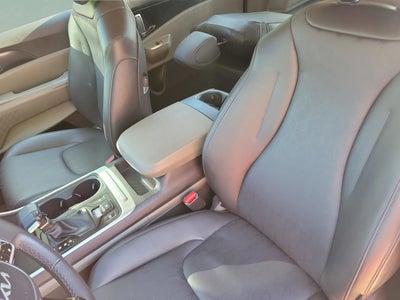 2025 Kia Carnival LXS
