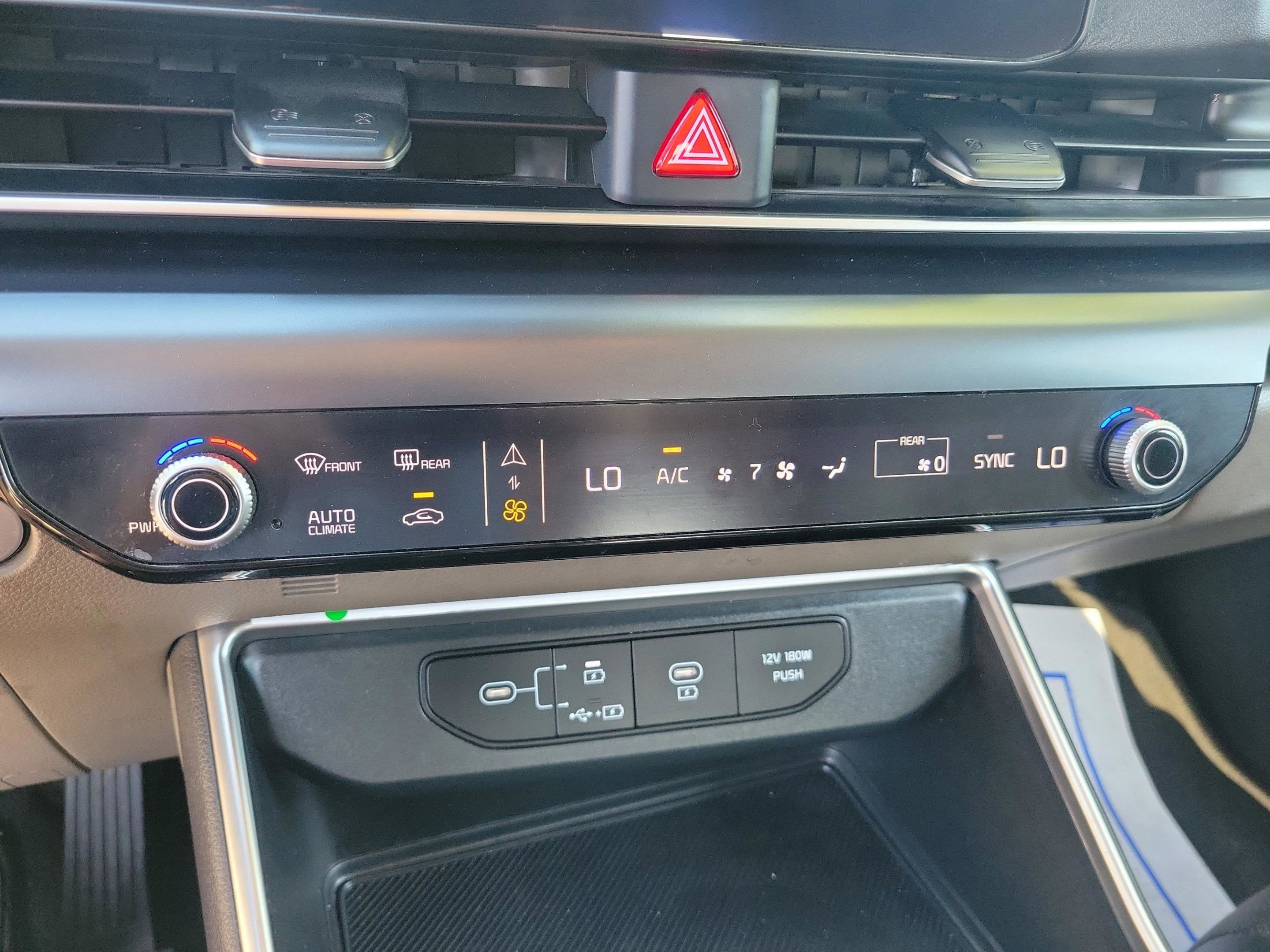 2025 Kia Carnival LXS