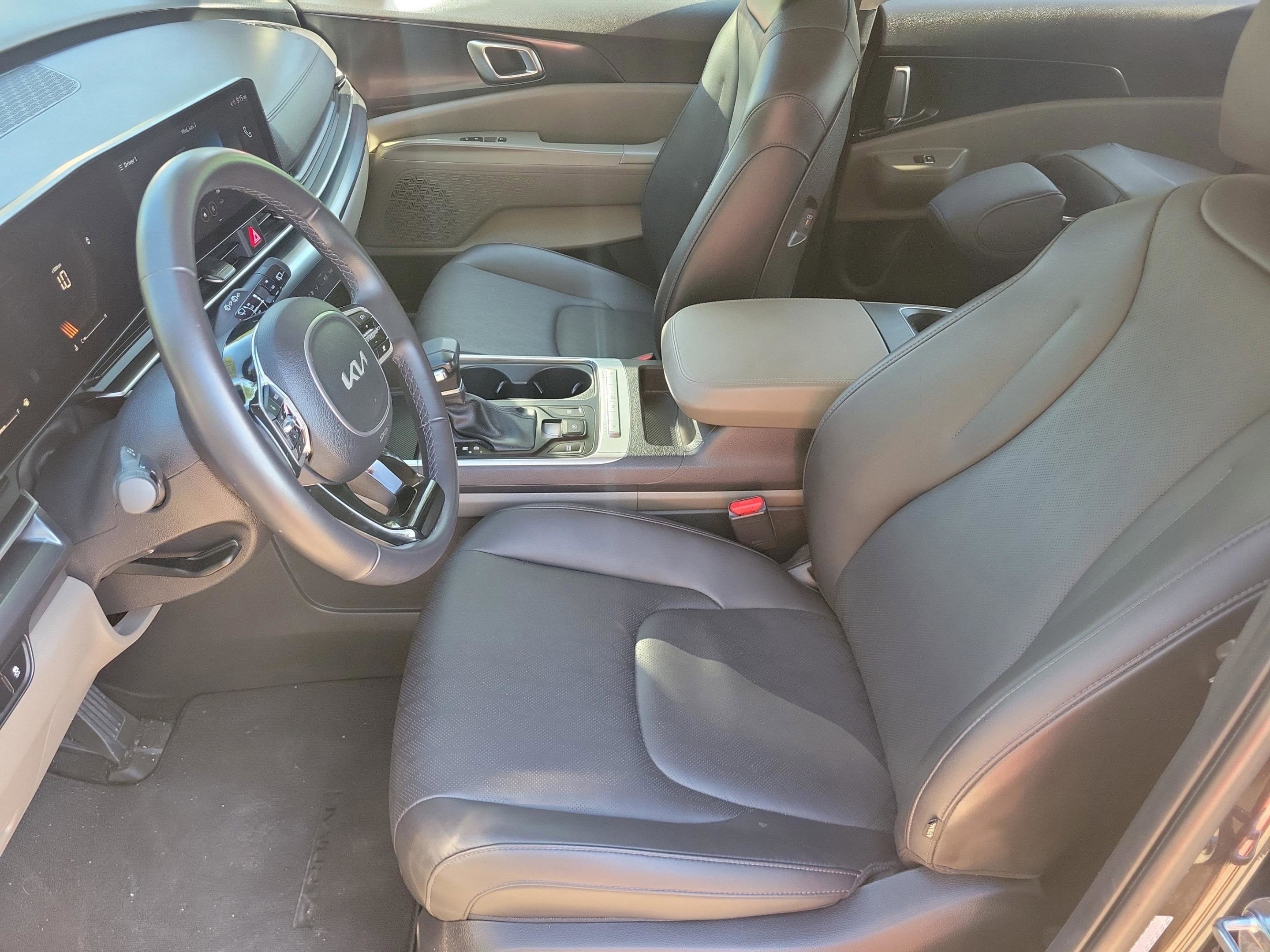 2025 Kia Carnival LXS