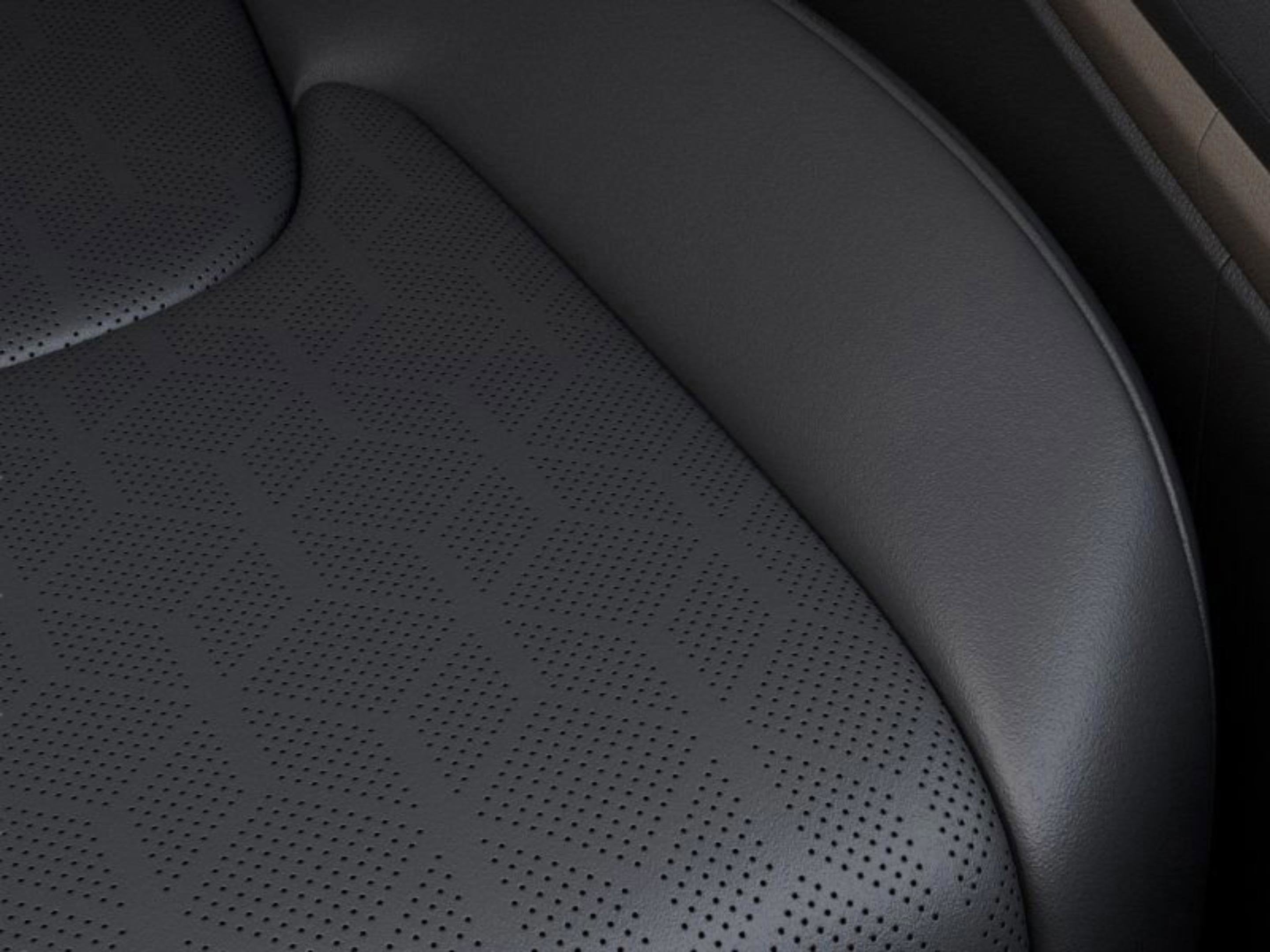 2025 Kia Carnival Hybrid EX