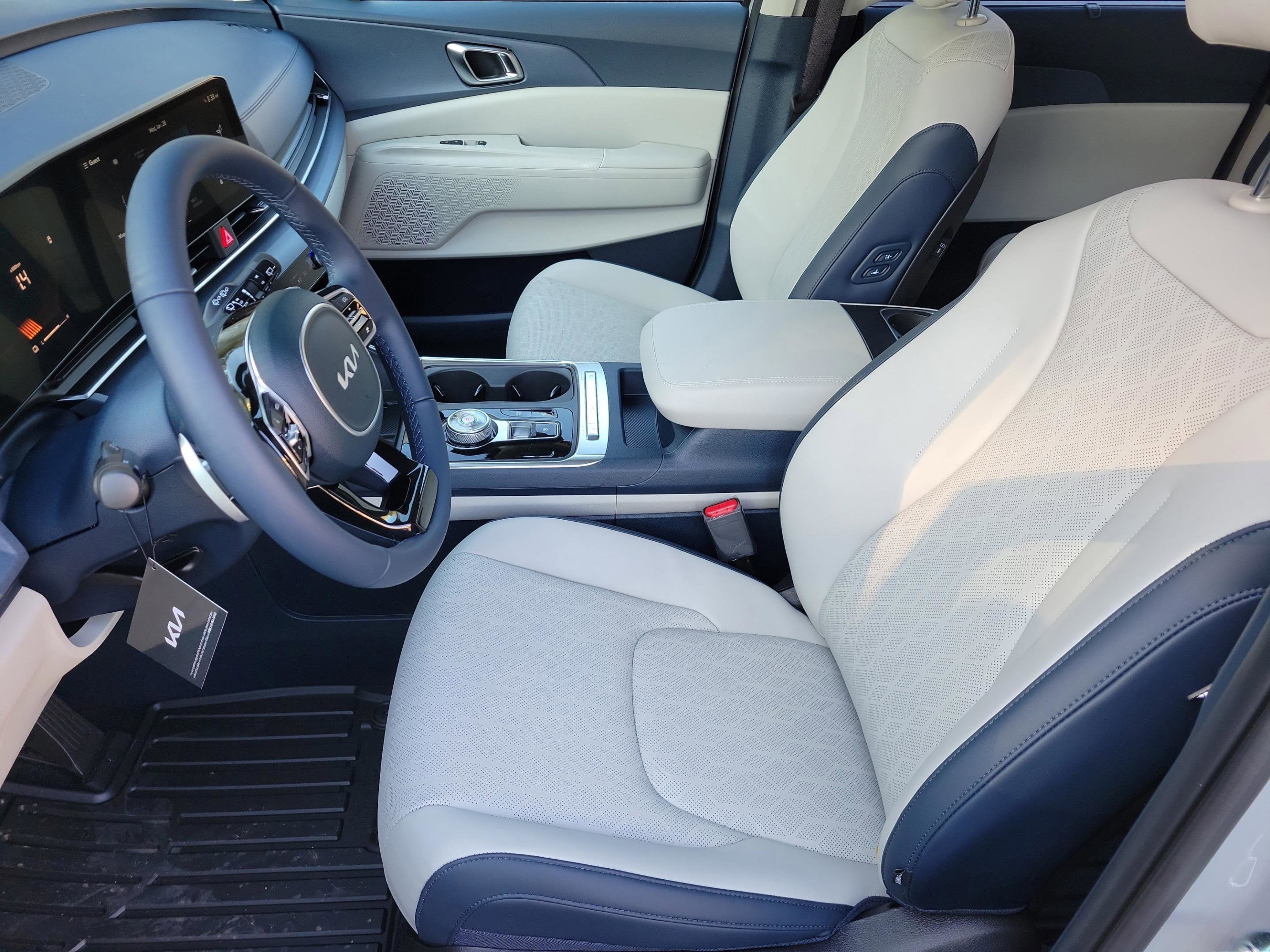 2026 Kia Carnival Hybrid EX