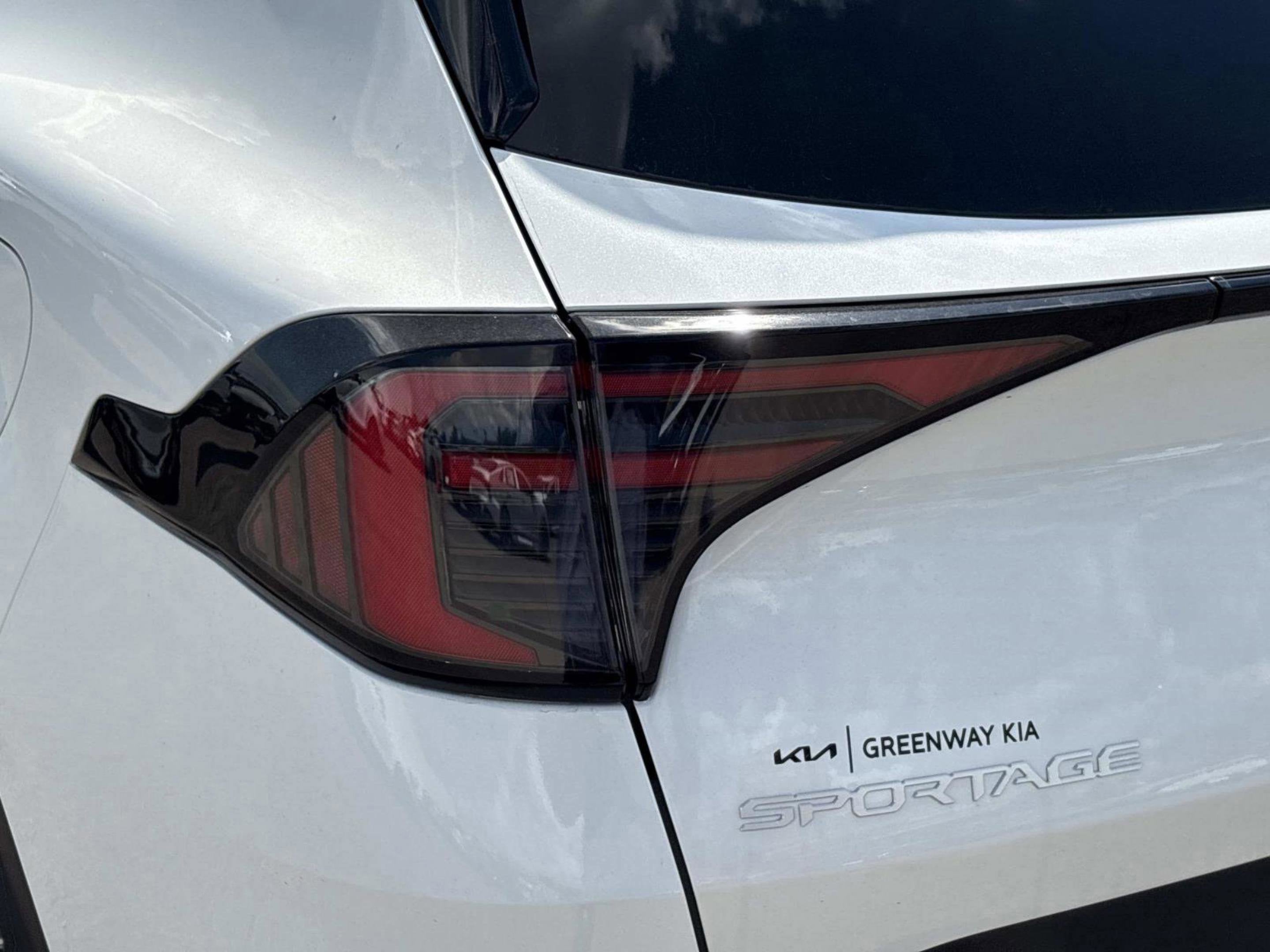 2026 Kia Sportage Hybrid S