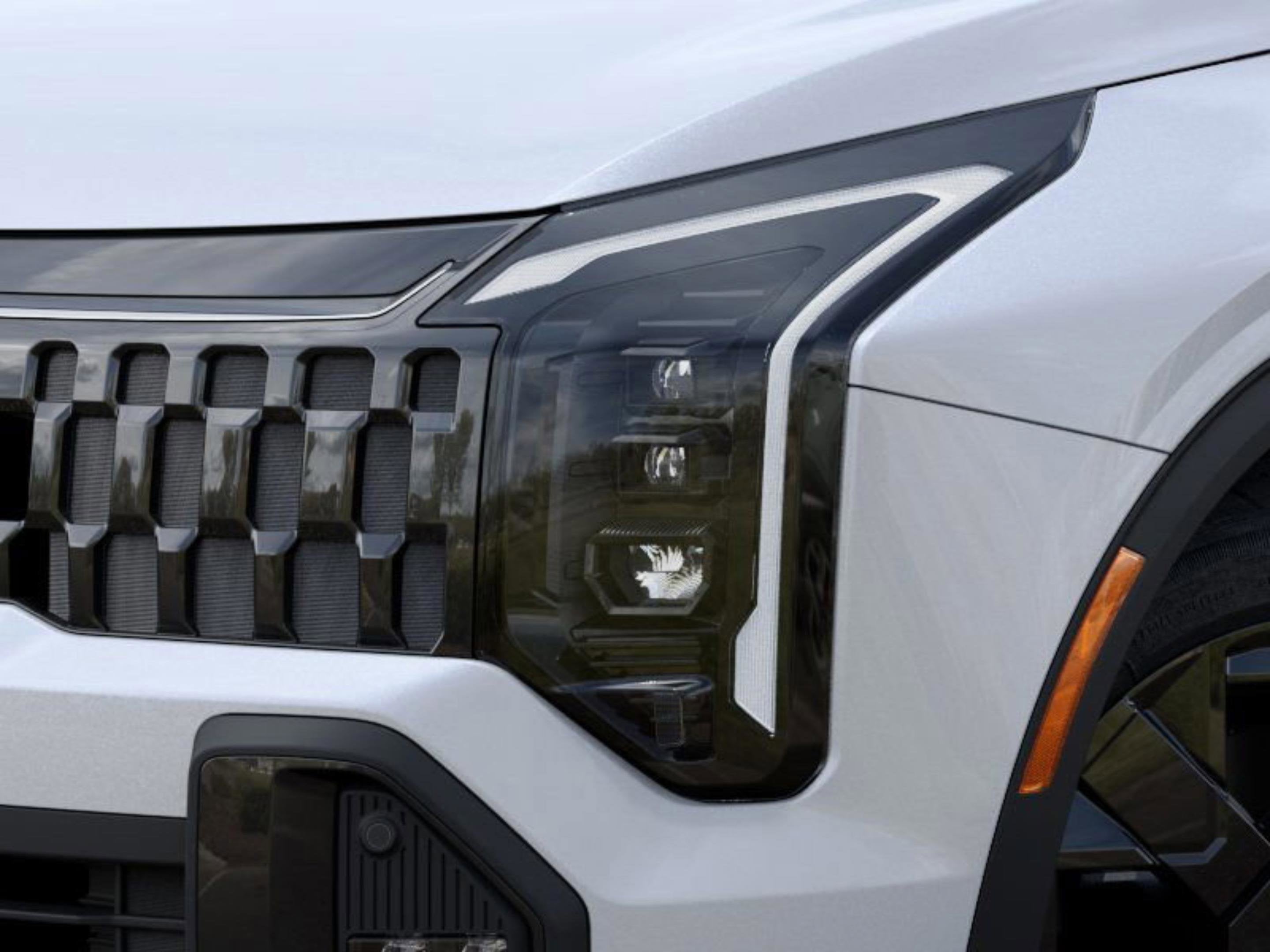 2026 Kia Sportage Plug-In Hybrid X-Line